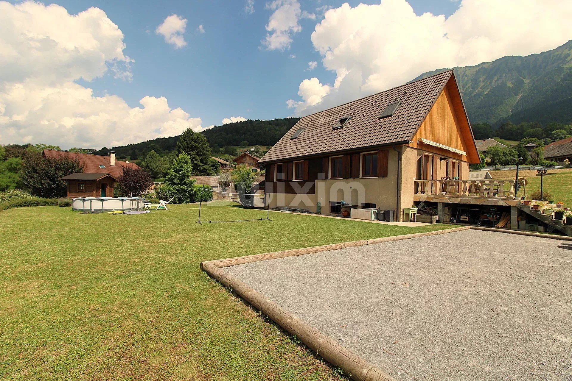 casa 7 Camere in vendita su Faverges (74210)