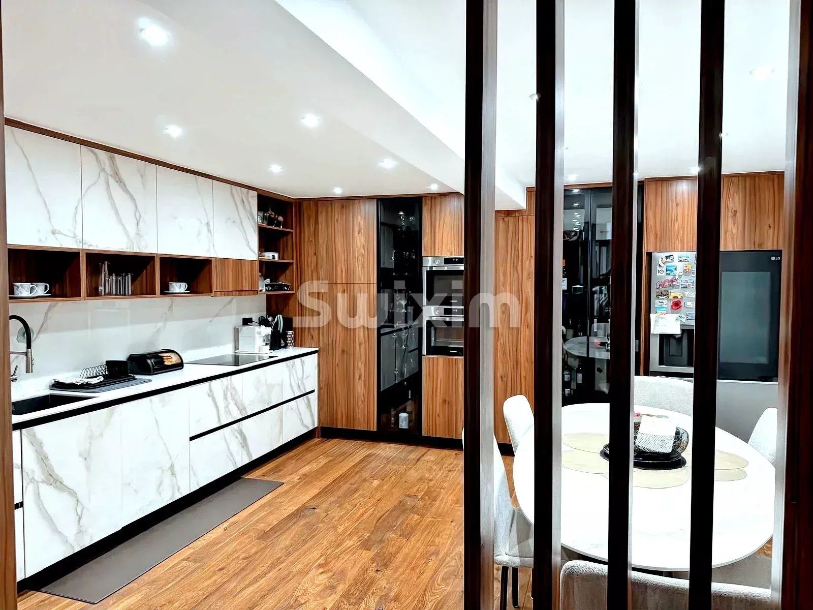 house 7 Rooms for sale on Laconnex (1287)