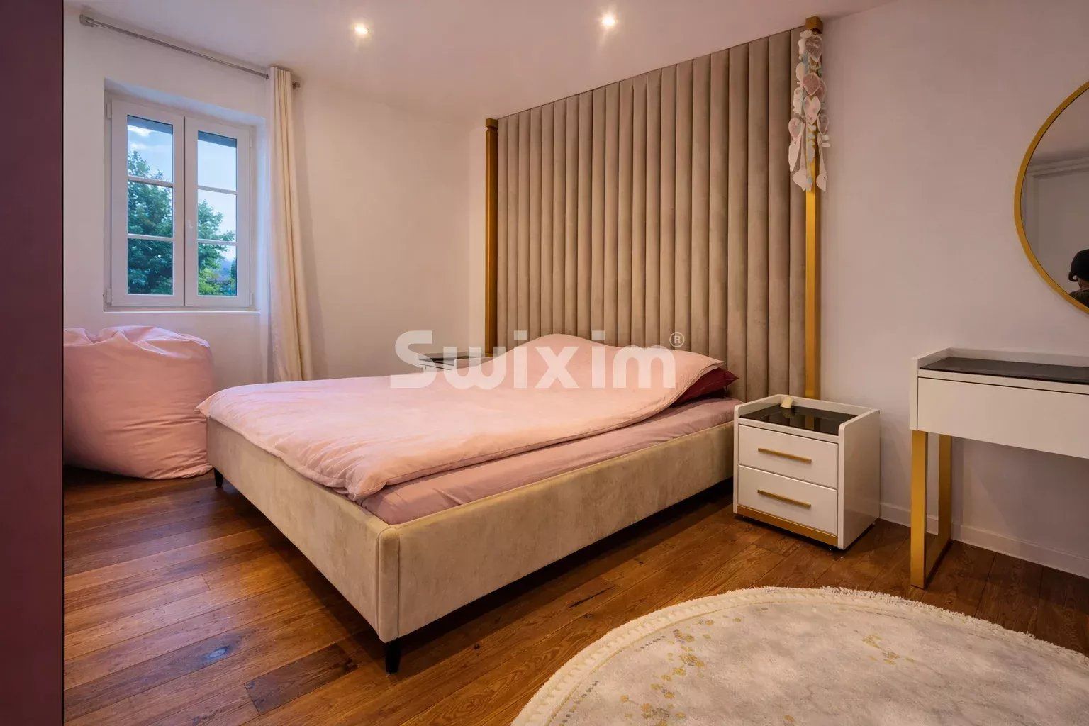 haus 7 Zimmer zum verkauf auf Laconnex (1287)