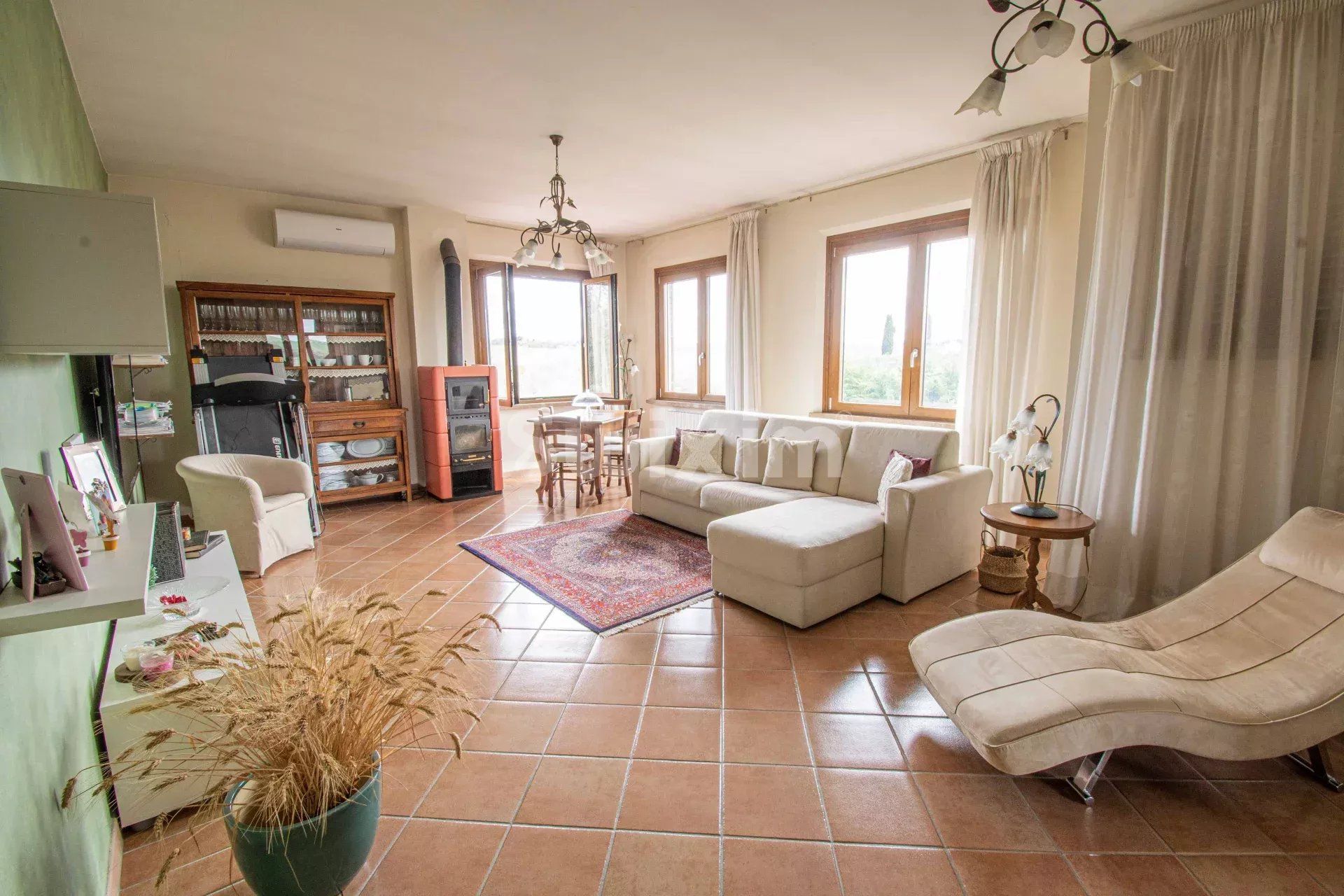 villa 10 Pièces en vente sur Castelnuovo Berardenga (53019)