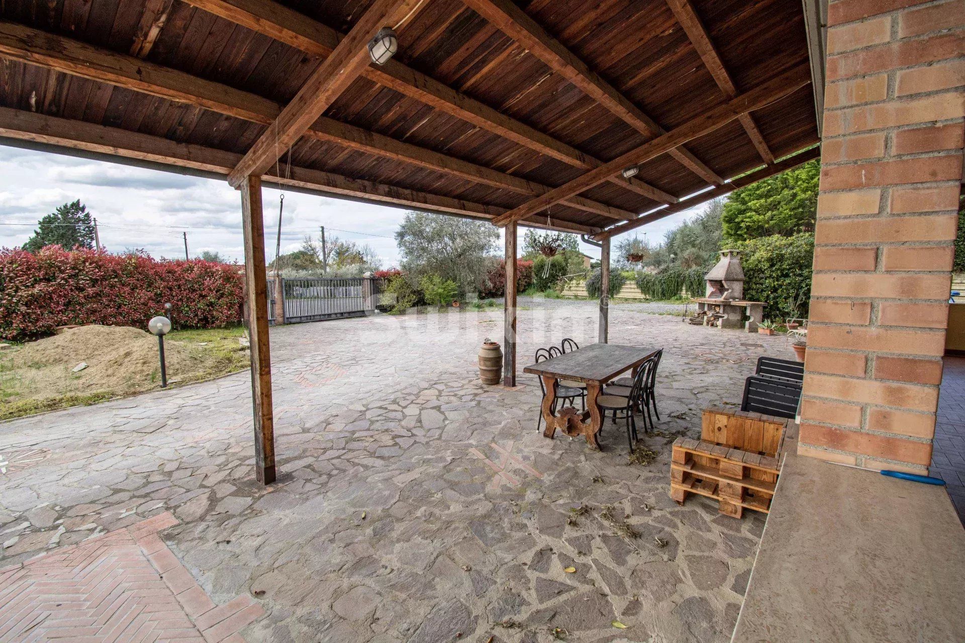 villa 10 Pièces en vente sur Castelnuovo Berardenga (53019)