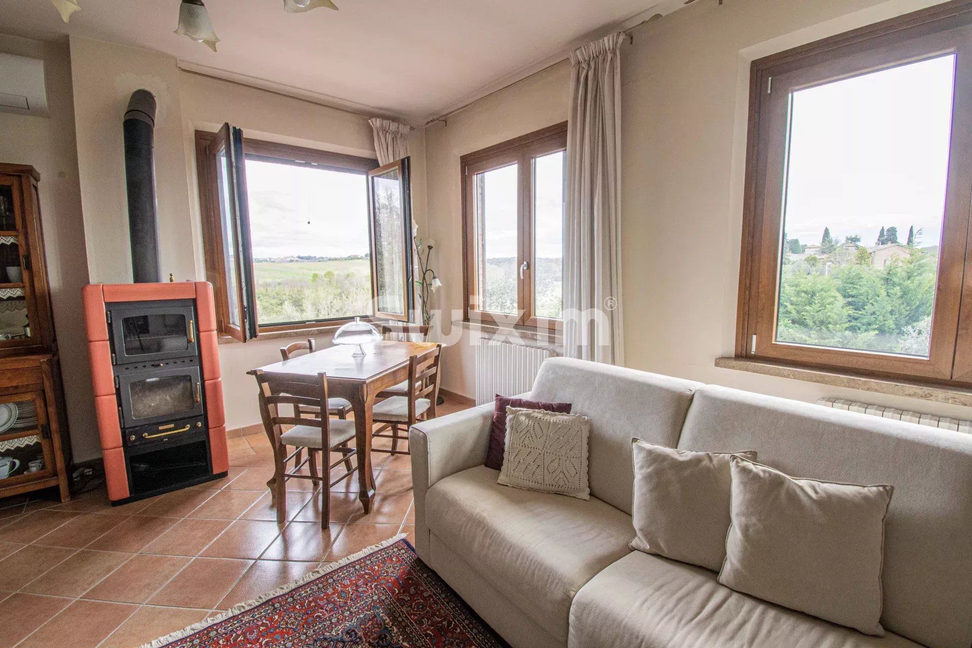 villa 10 Salas en venta en Castelnuovo Berardenga (53019)