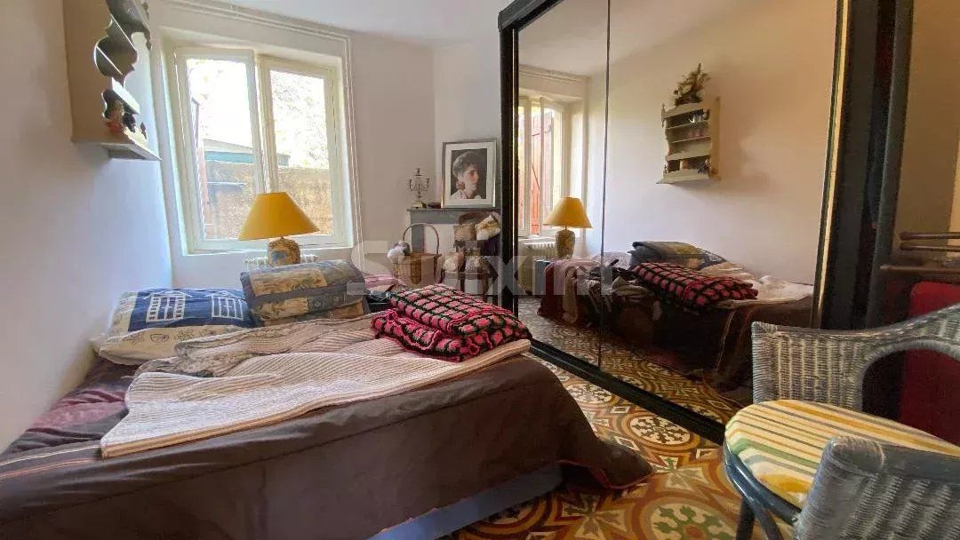 villa 6 Camere in vendita su Alès (30100)