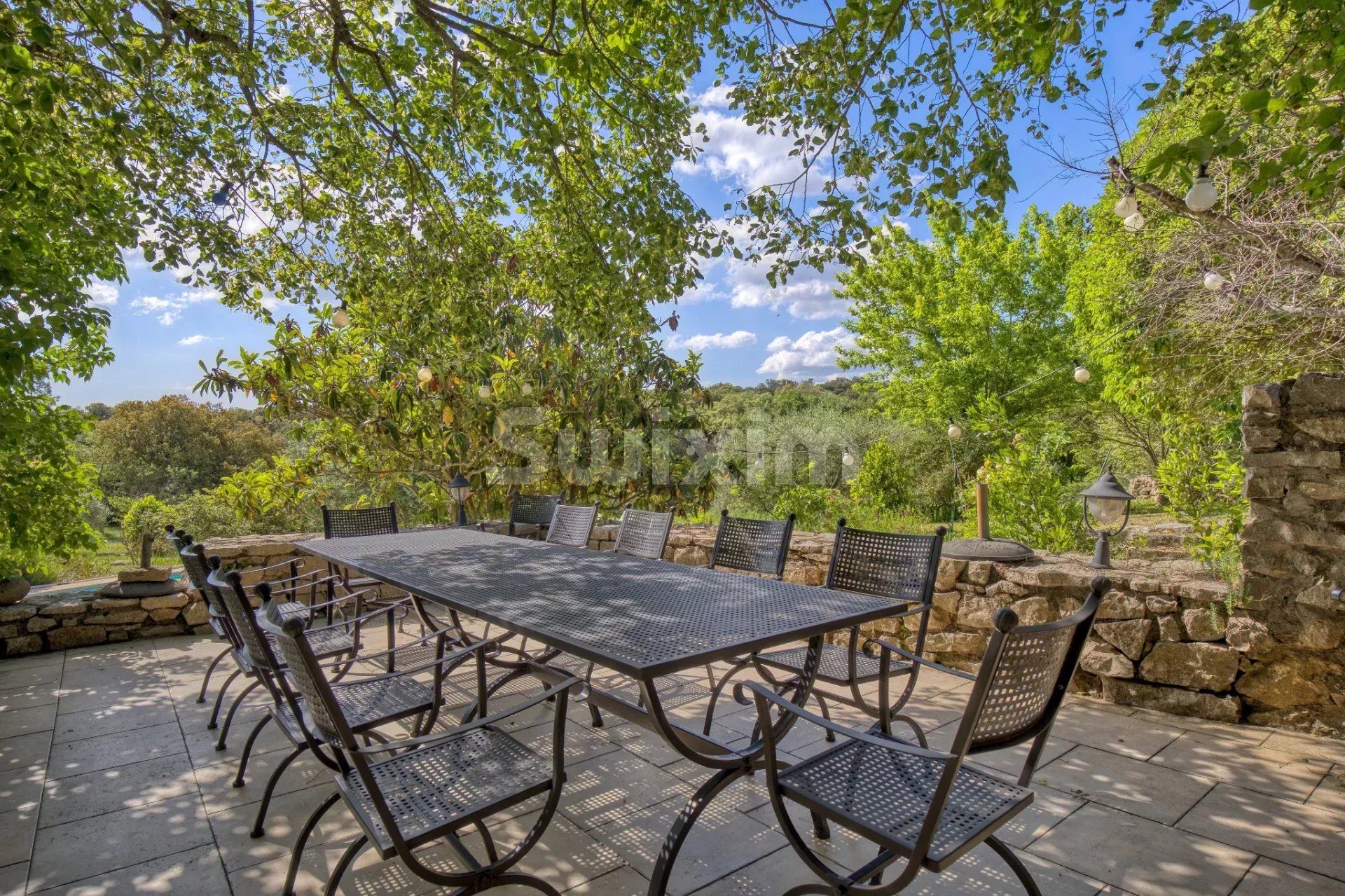 mas 10 Pièces en vente sur Les Vans (07140)