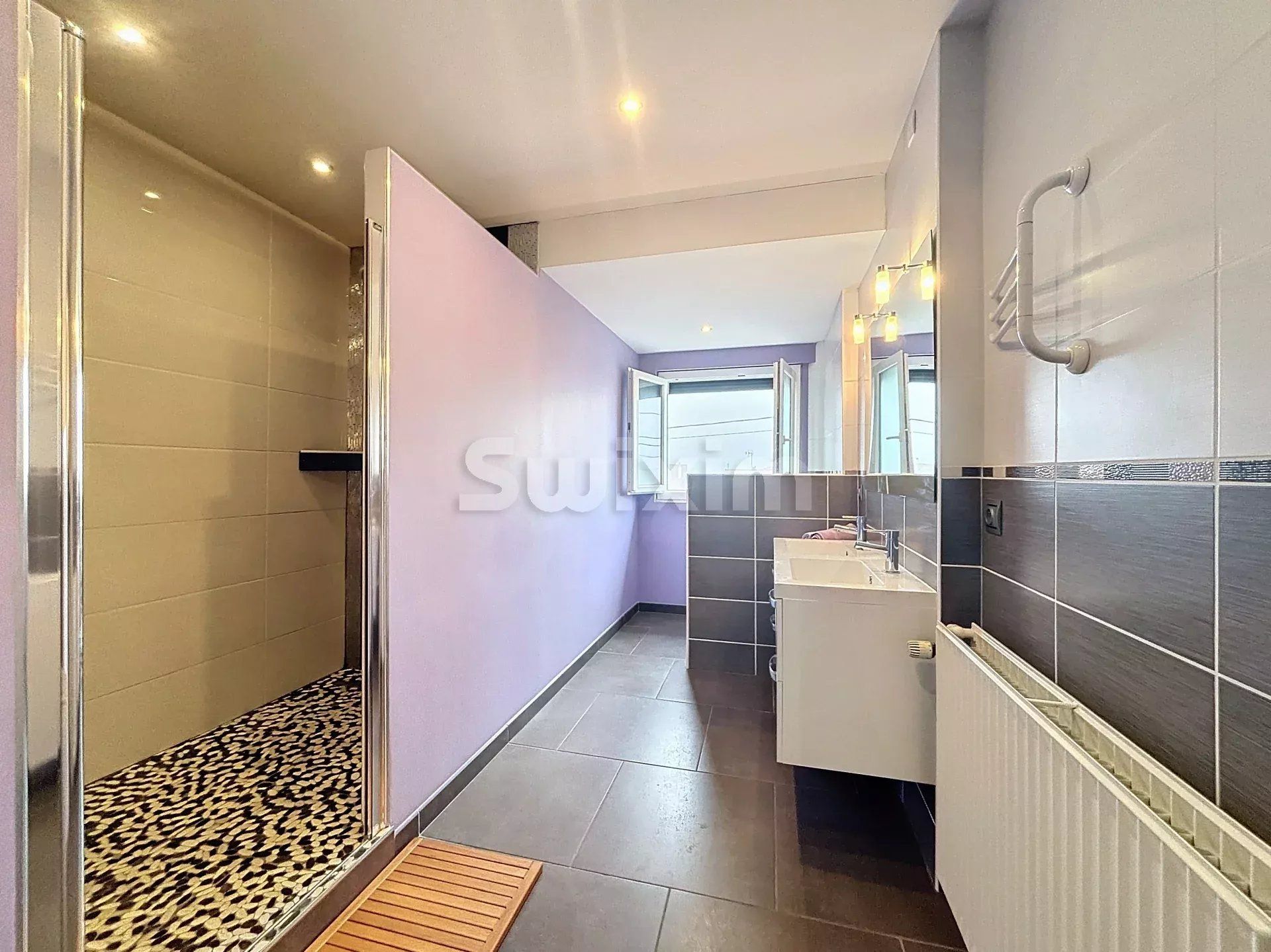 propriété 13 Pièces en vente sur Décines-Charpieu (69150)