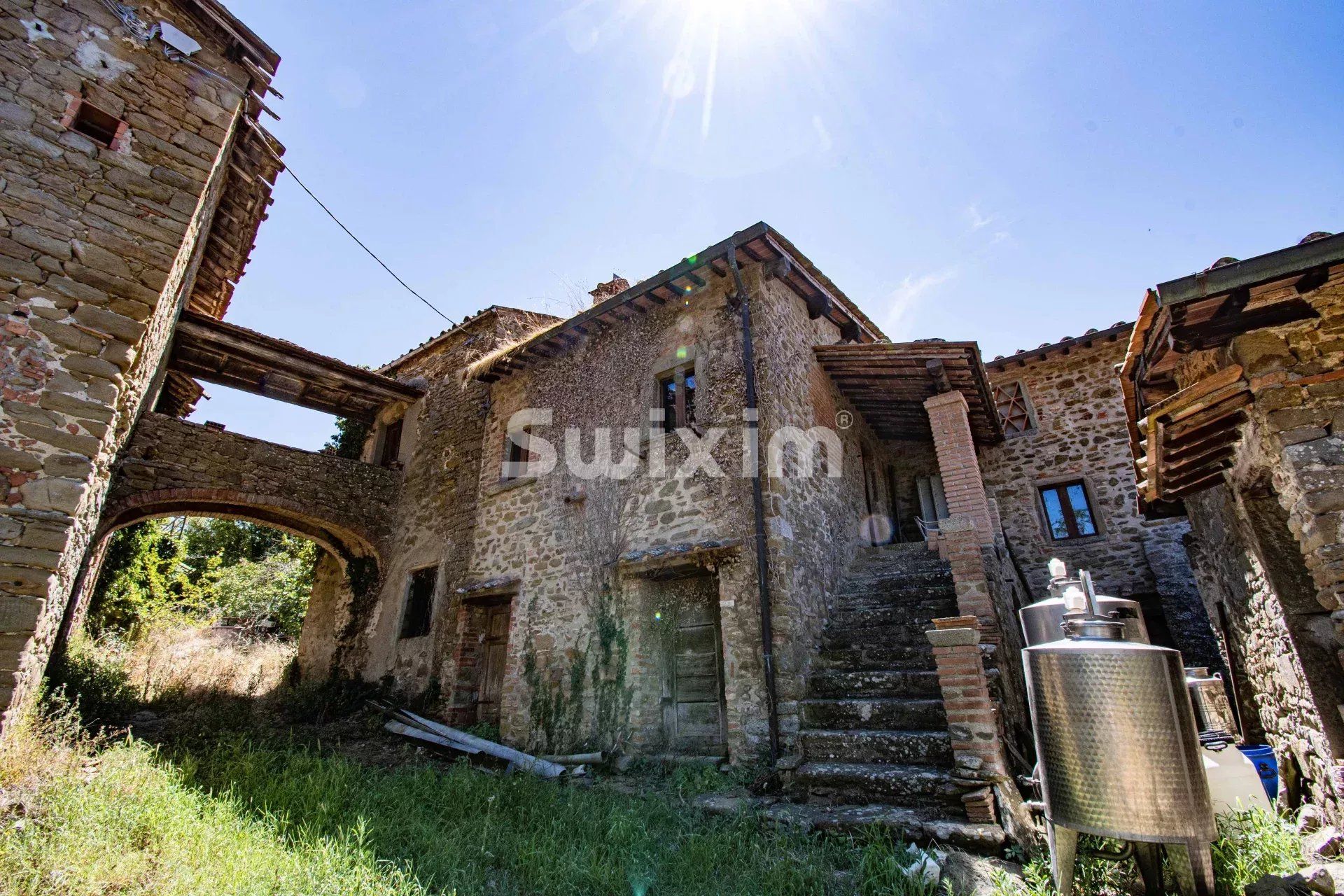 chaumière 90 Pièces en vente sur Bucine (52021)