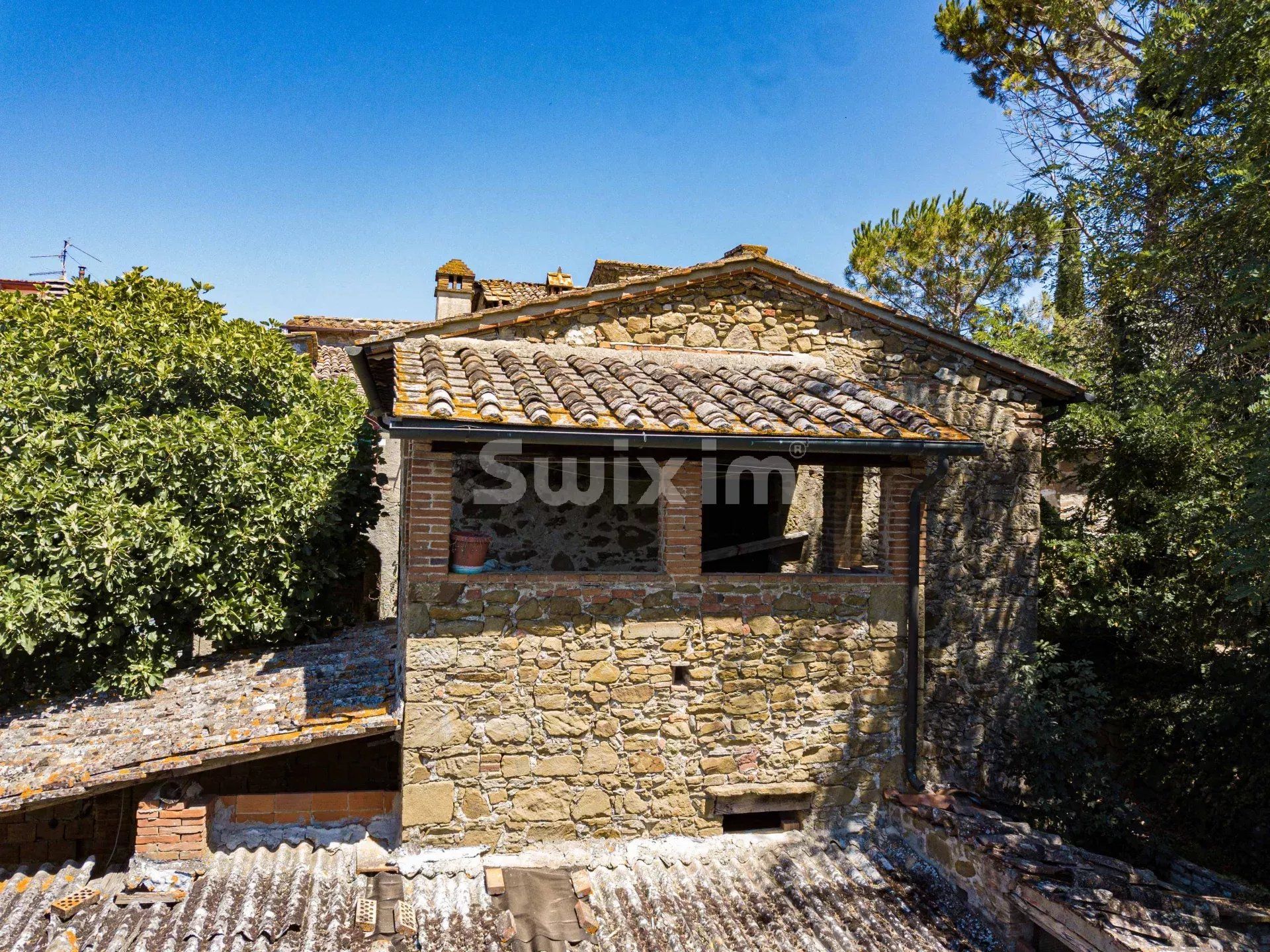 chaumière 90 Pièces en vente sur Bucine (52021)