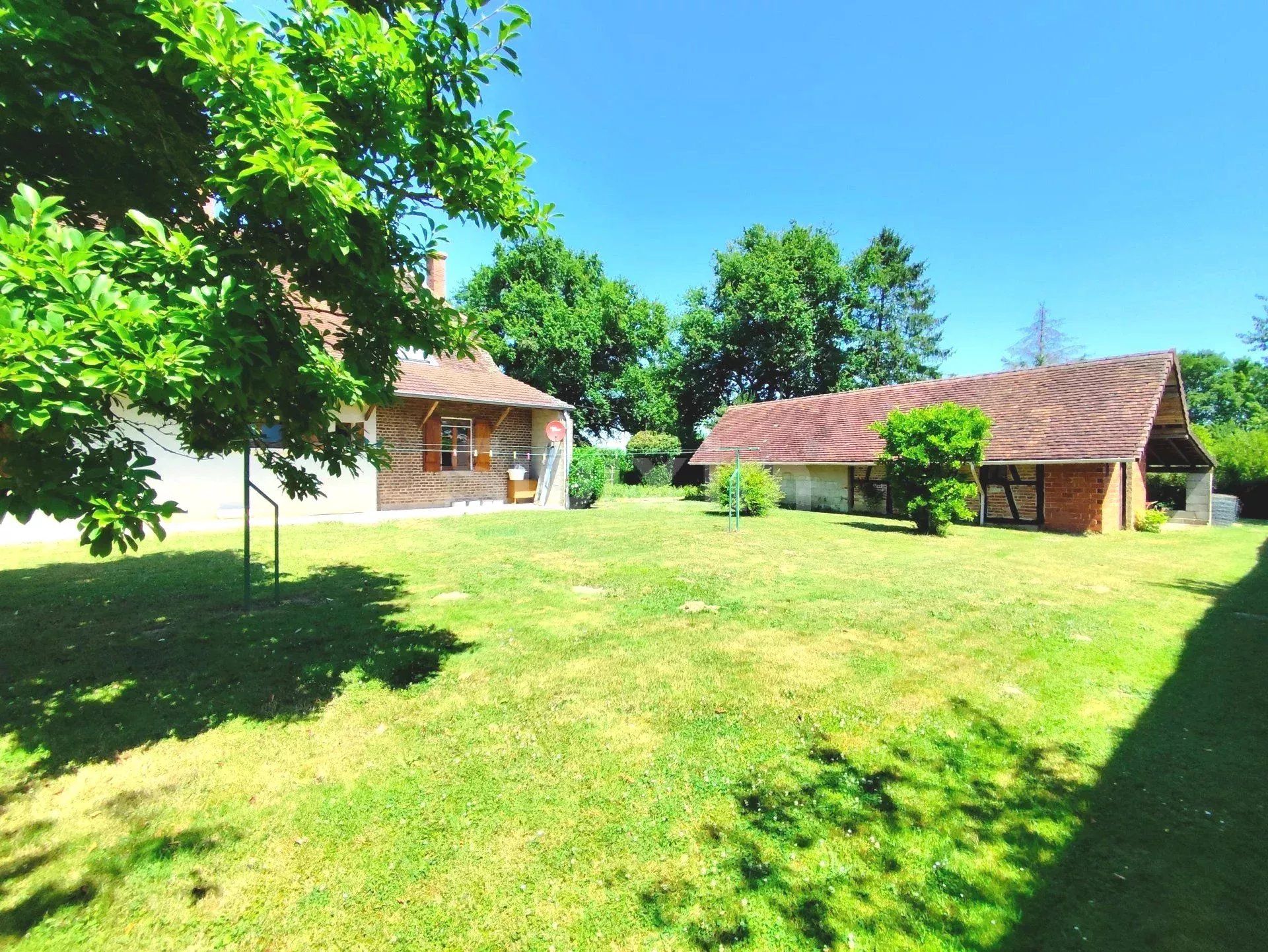 casa 6 Quartos para venda sobre Louhans (71500)