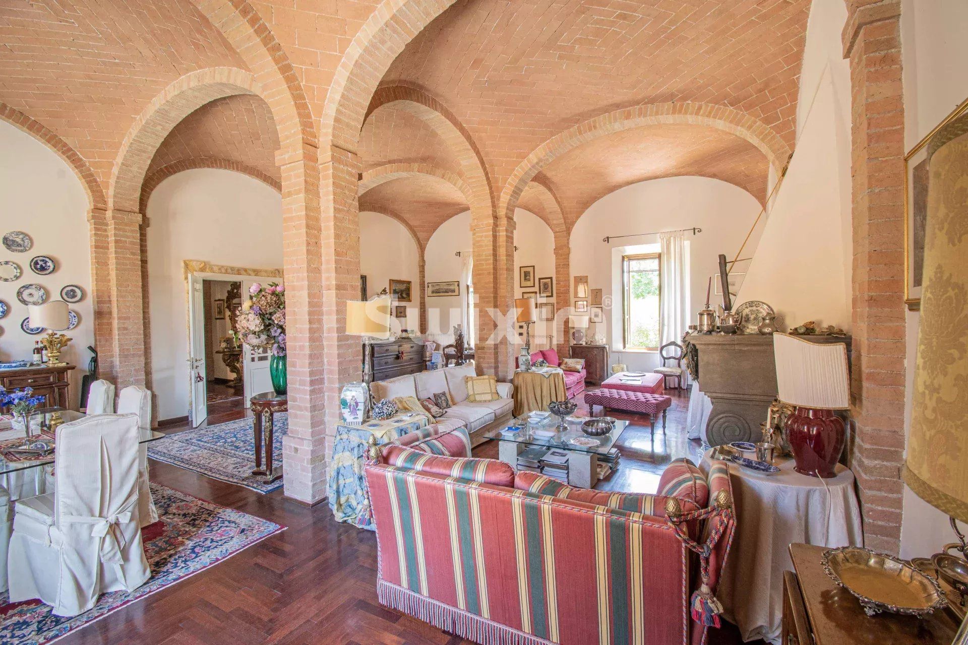 apartamento 5 Salas en venta en Siena (53100)