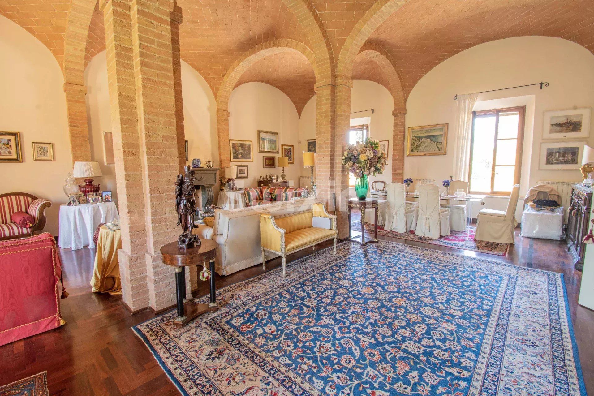 appartement 5 Pièces en vente sur Siena (53100)