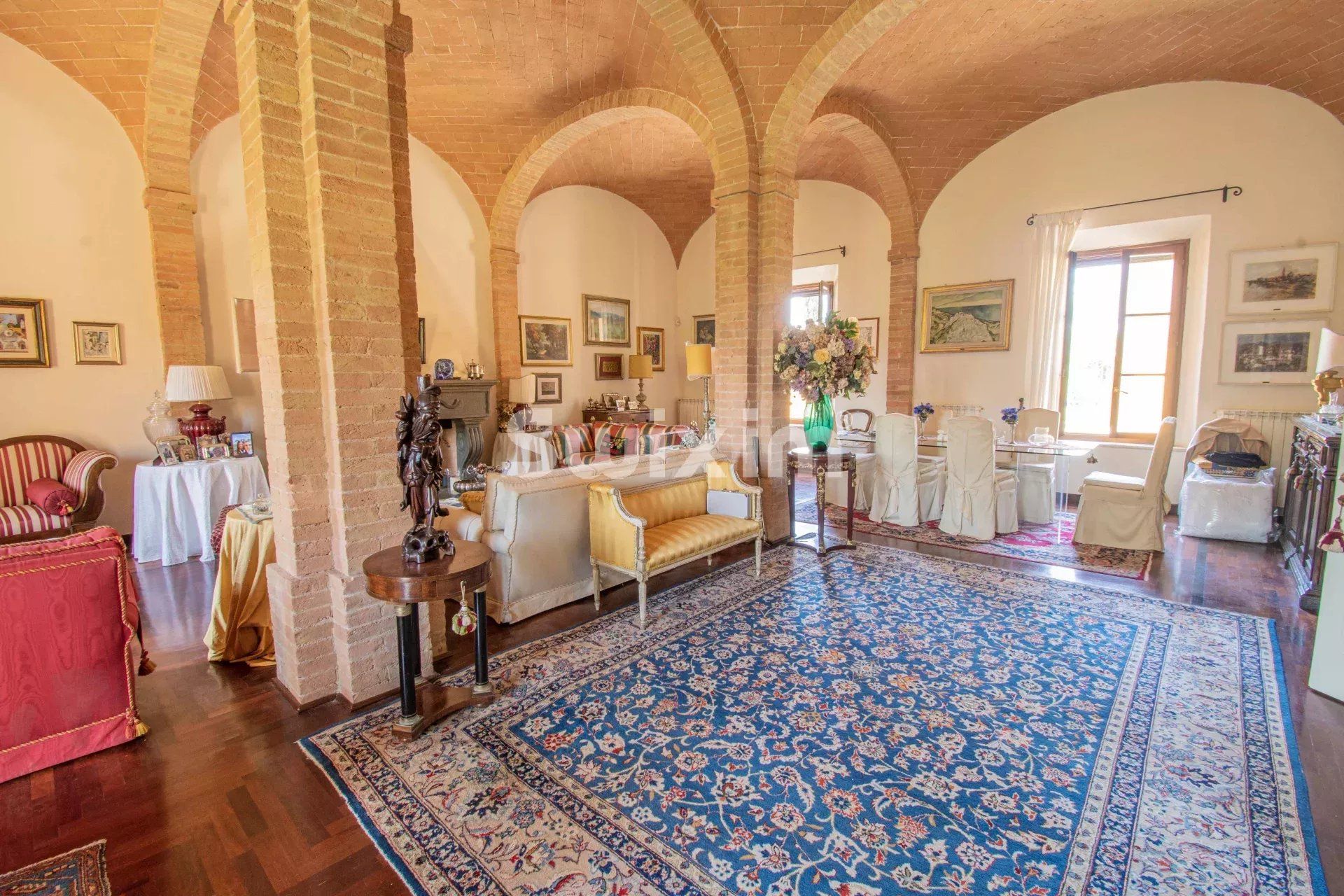 apartamento 5 Salas en venta en Siena (53100)