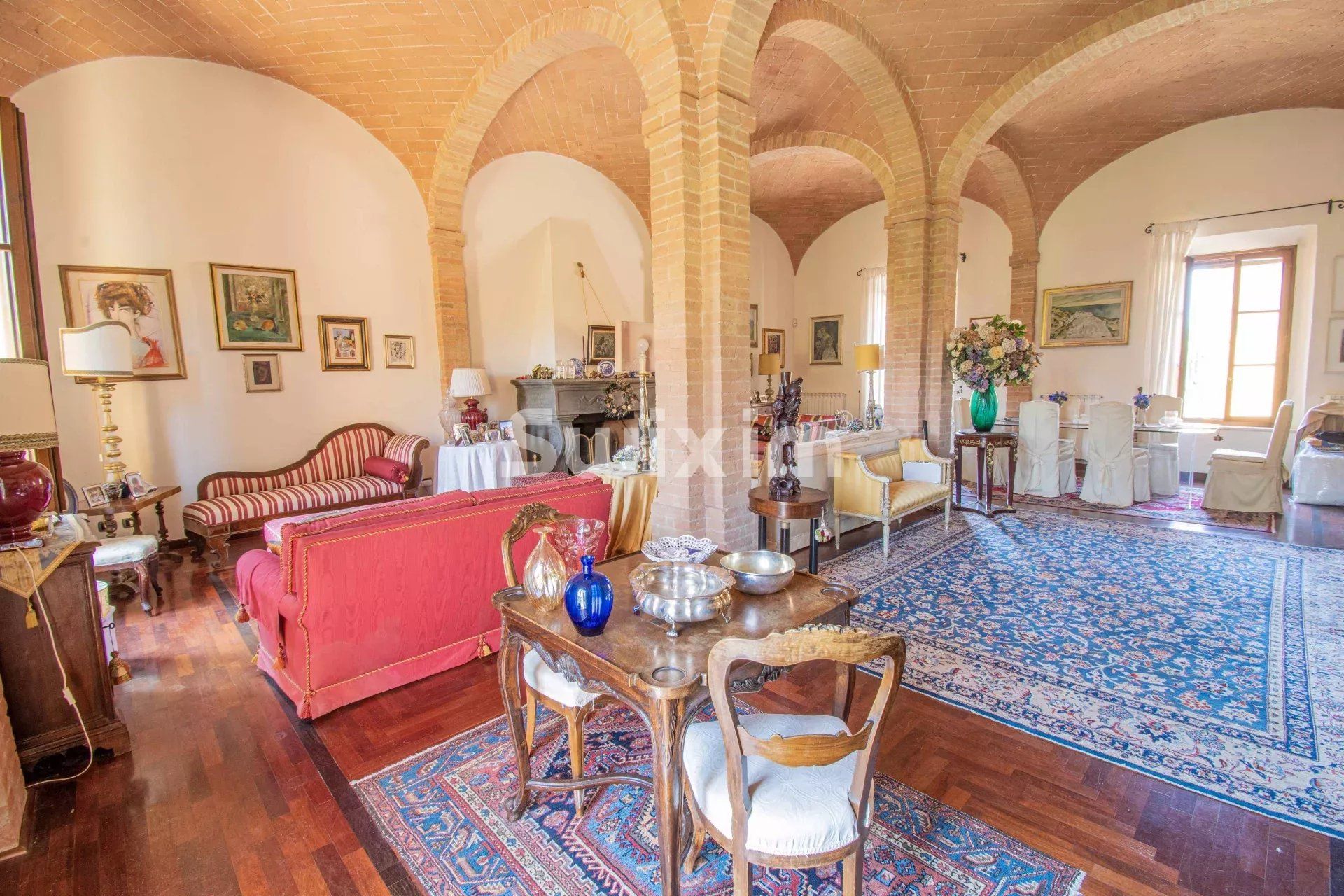 apartamento 5 Salas en venta en Siena (53100)