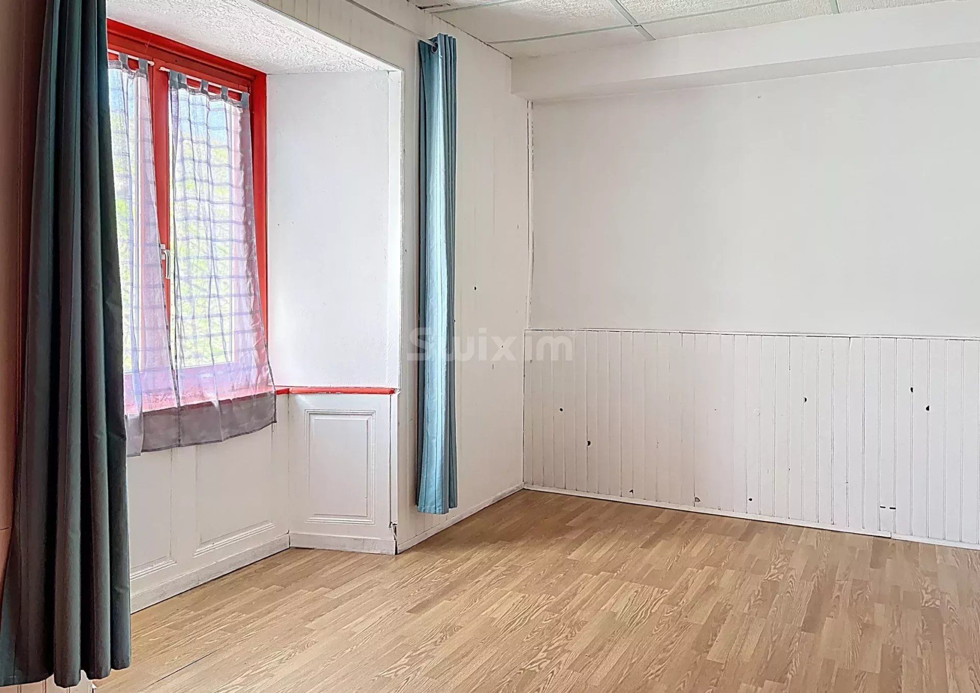 house 8 Rooms for sale on Riquewihr (68340)