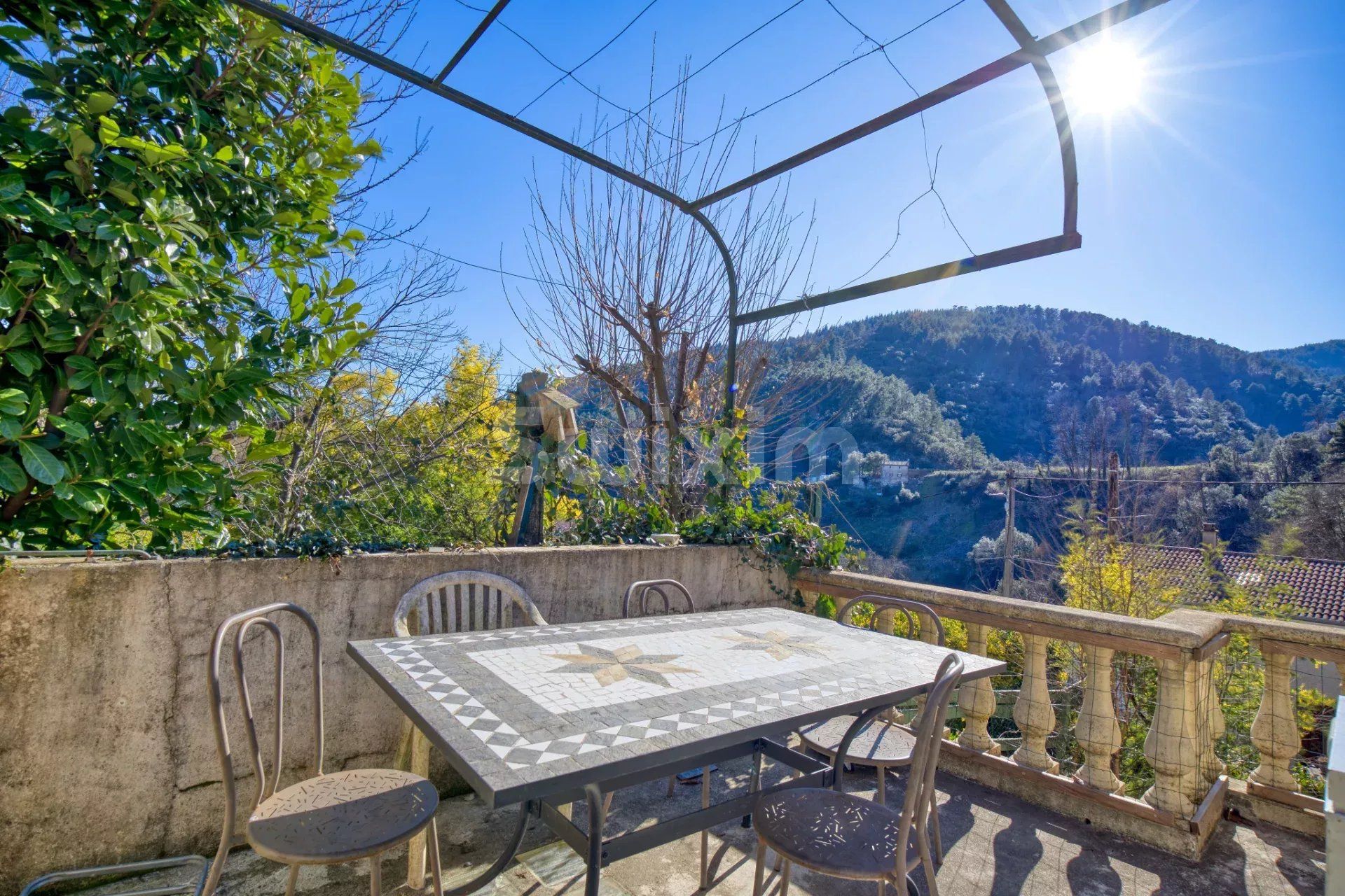 maison 8 Pièces en vente sur Génolhac (30450)