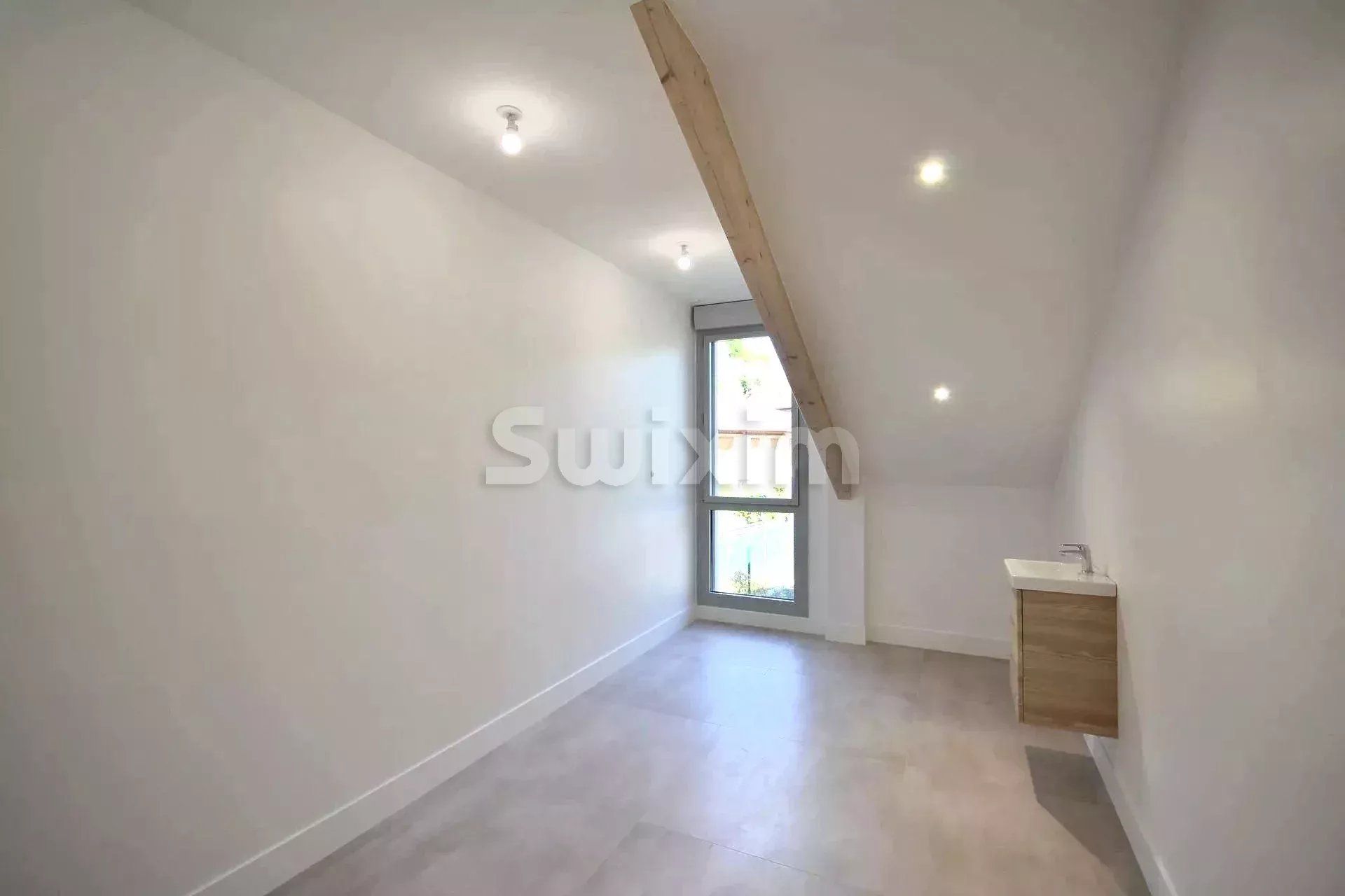 commerce 1 pièce en location sur Sallenôves (74270)