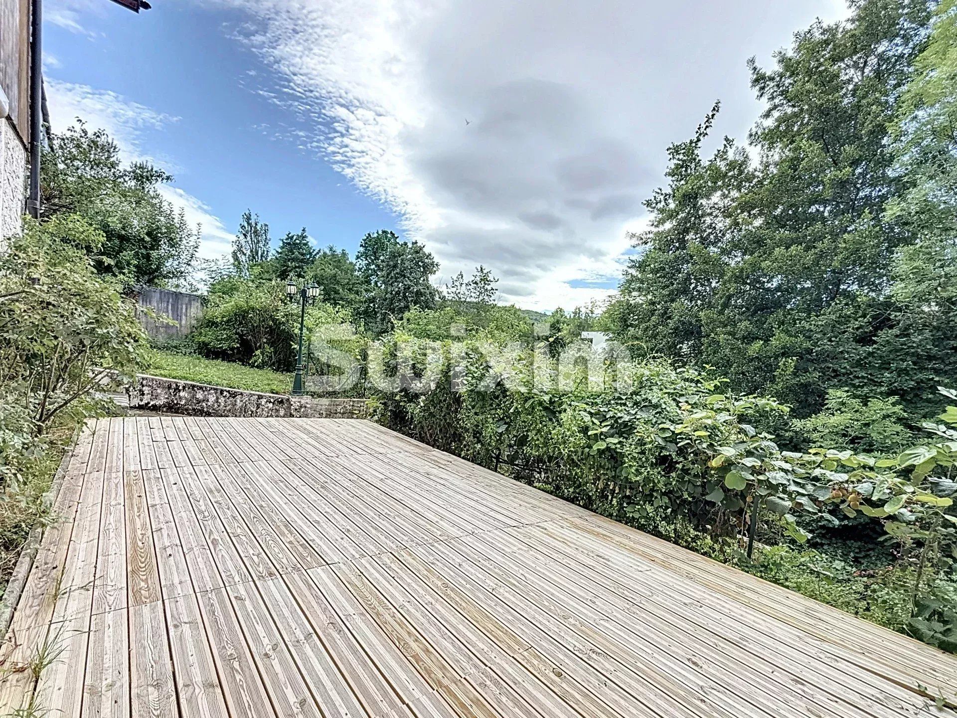 casa 7 Camere in vendita su Divonne-les-Bains (01220)