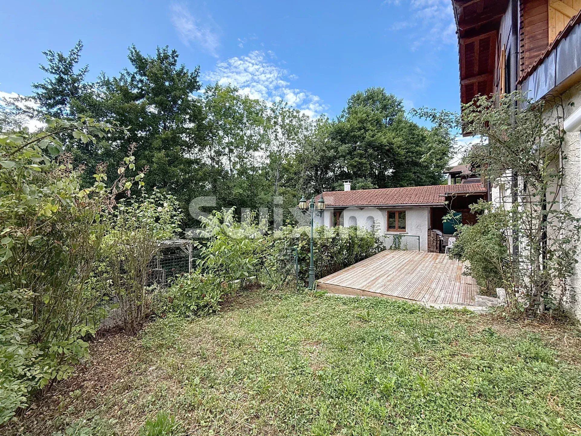 casa 7 Camere in vendita su Divonne-les-Bains (01220)