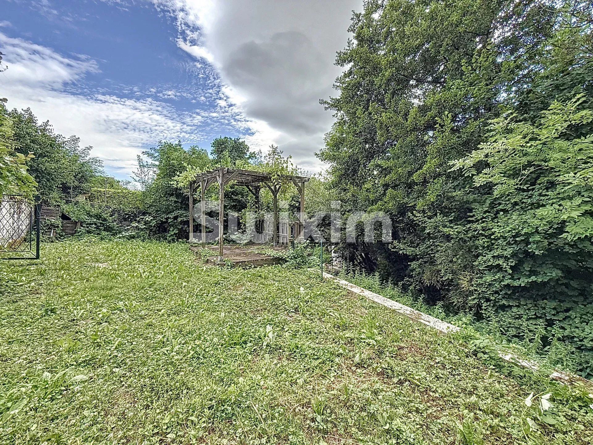 casa 7 Camere in vendita su Divonne-les-Bains (01220)