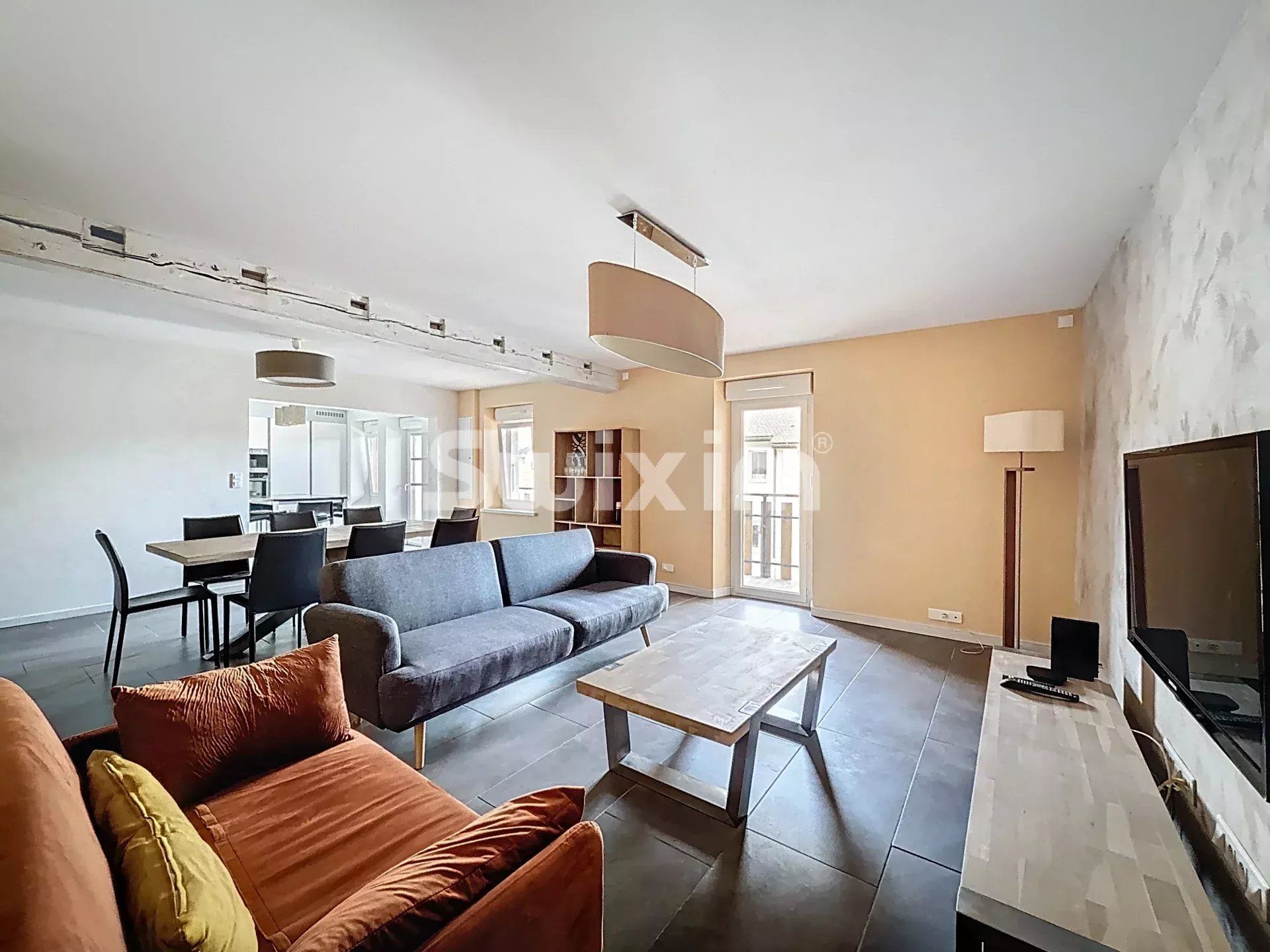 appartamento 4 Camere in vendita su Cessy (01170)