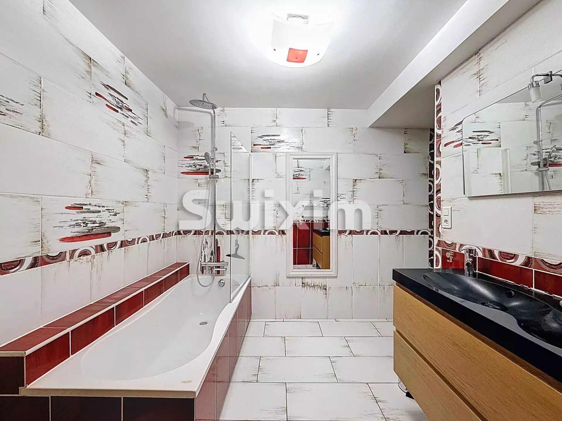 apartamento 4 Quartos para venda sobre Cessy (01170)