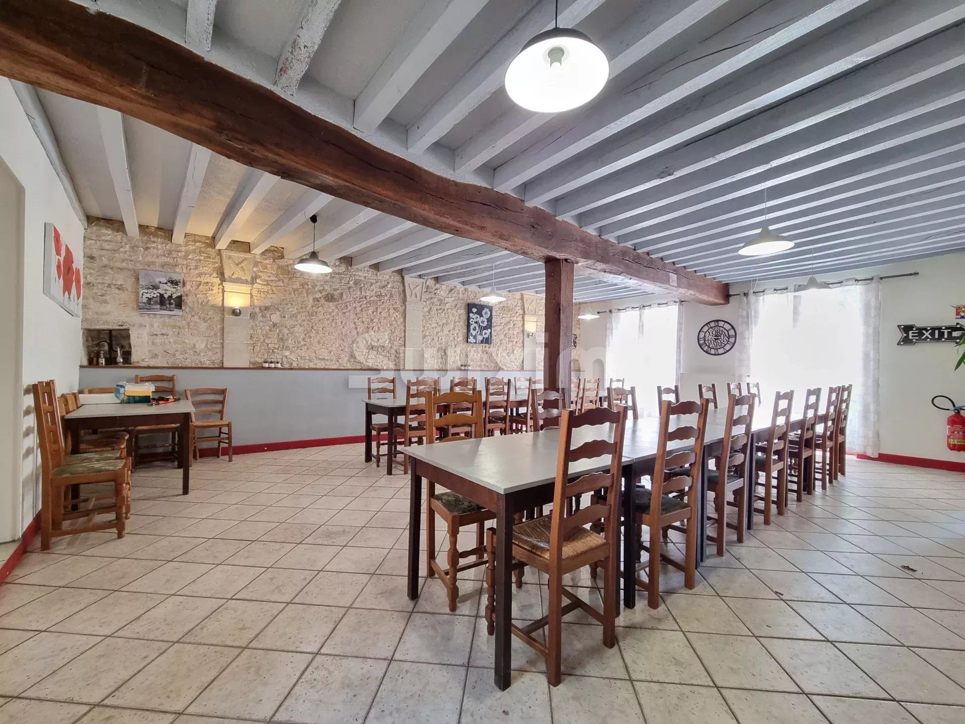 house 6 Rooms for sale on Asnières-sous-Bois (89660)