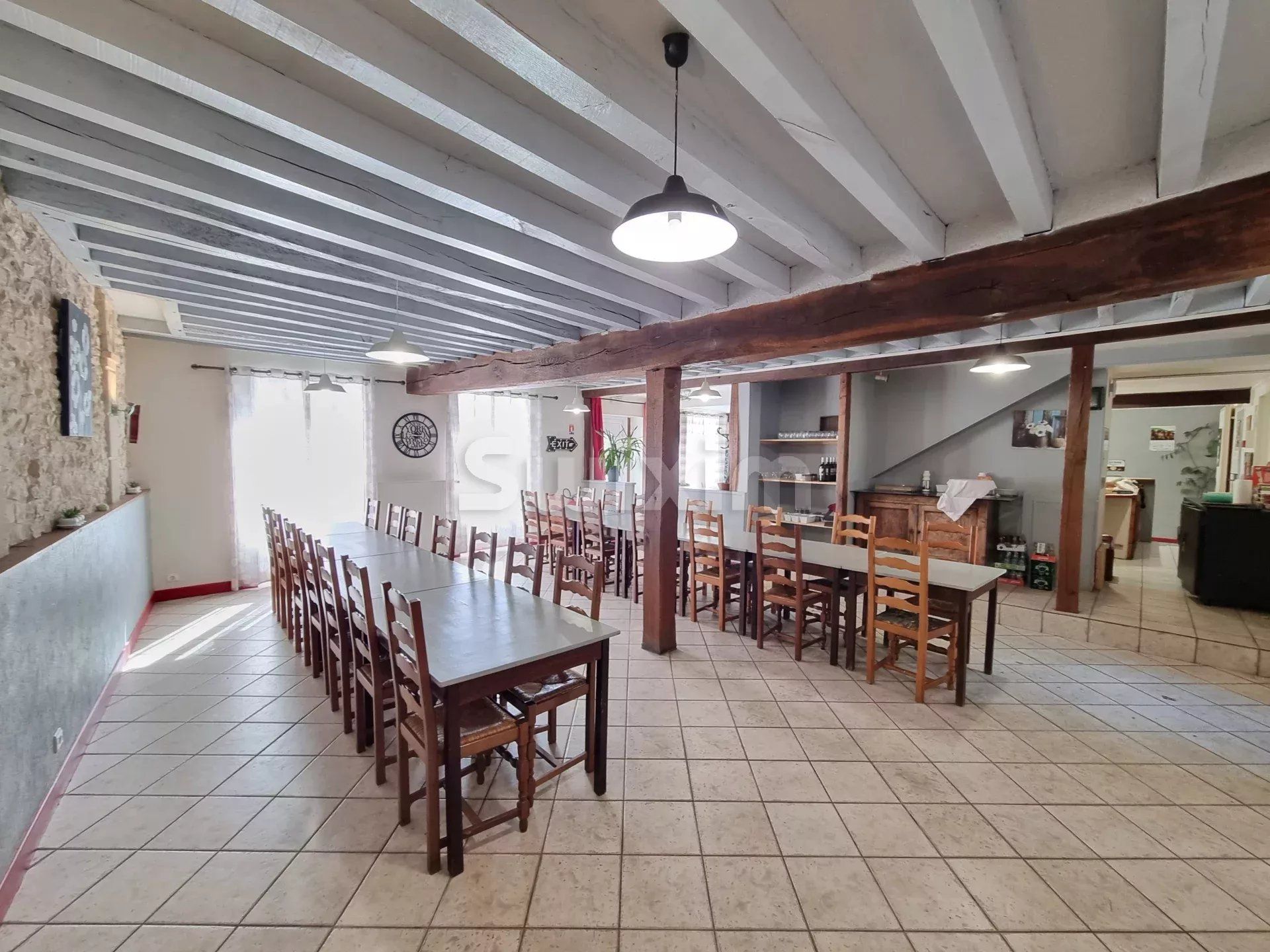 house 6 Rooms for sale on Asnières-sous-Bois (89660)