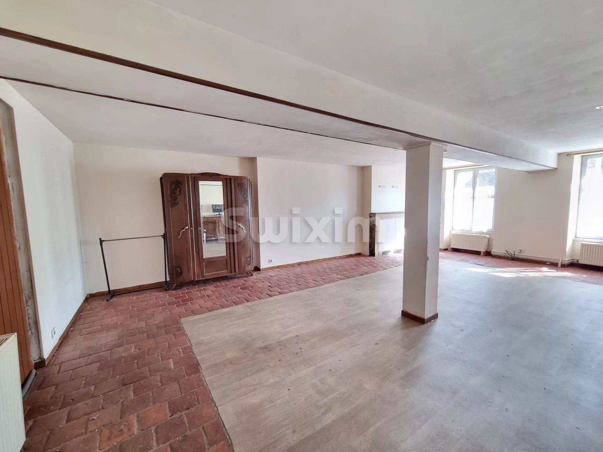 house 6 Rooms for sale on Asnières-sous-Bois (89660)