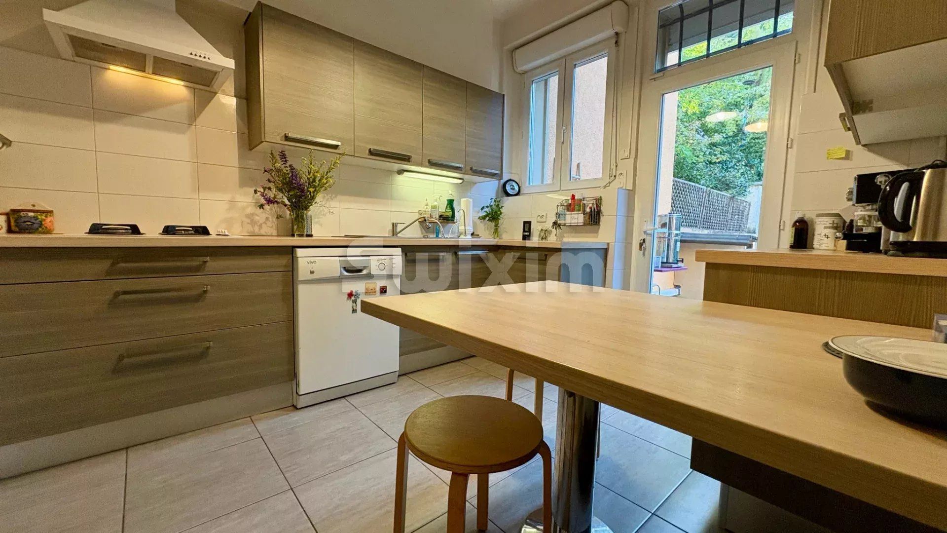 casa 7 Camere in vendita su Alès (30100)