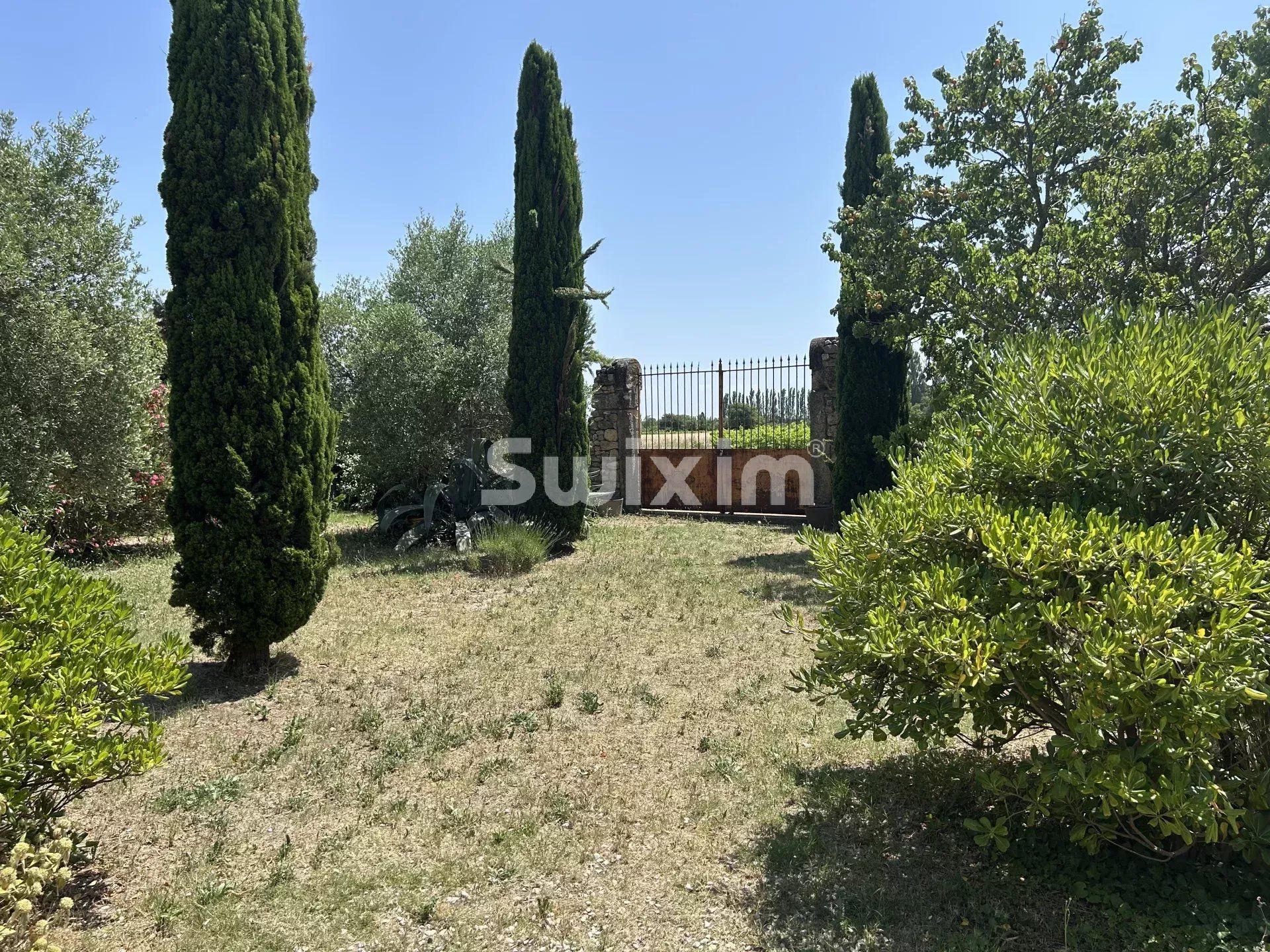 bastide 8 Pièces en vente sur Sainte-Cécile-les-Vignes (84290)