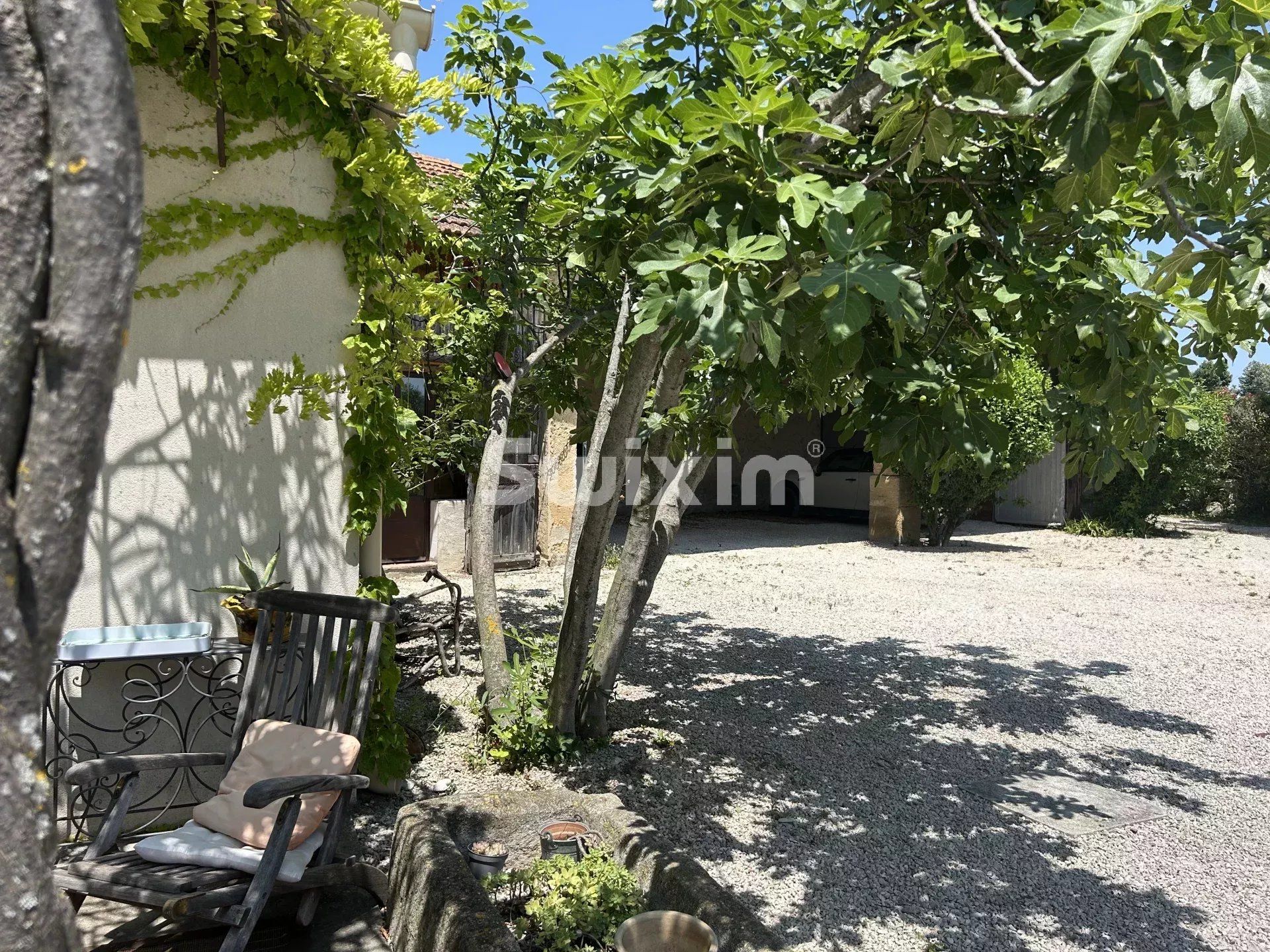 bastide 8 Pièces en vente sur Sainte-Cécile-les-Vignes (84290)