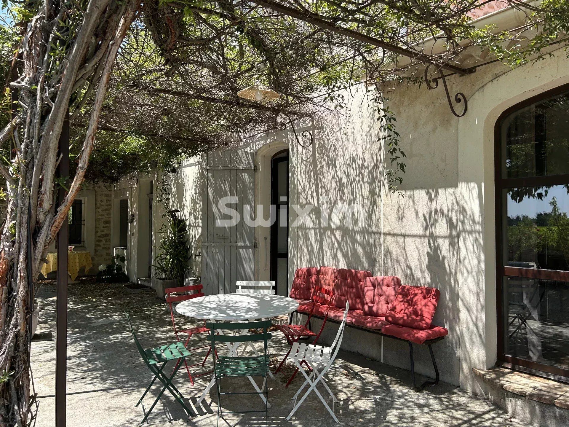 bastide 8 Pièces en vente sur Sainte-Cécile-les-Vignes (84290)