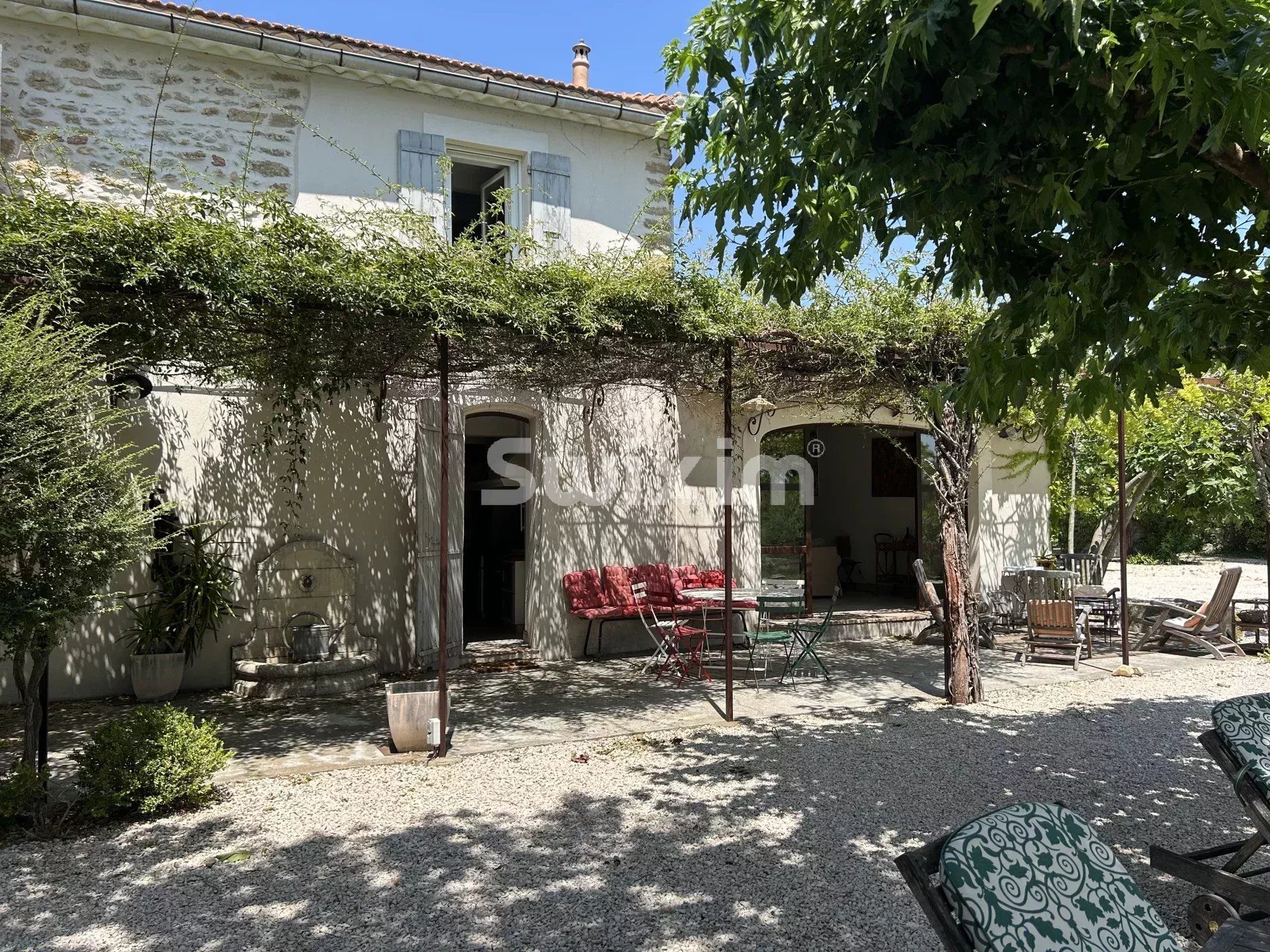 bastide 8 Pièces en vente sur Sainte-Cécile-les-Vignes (84290)