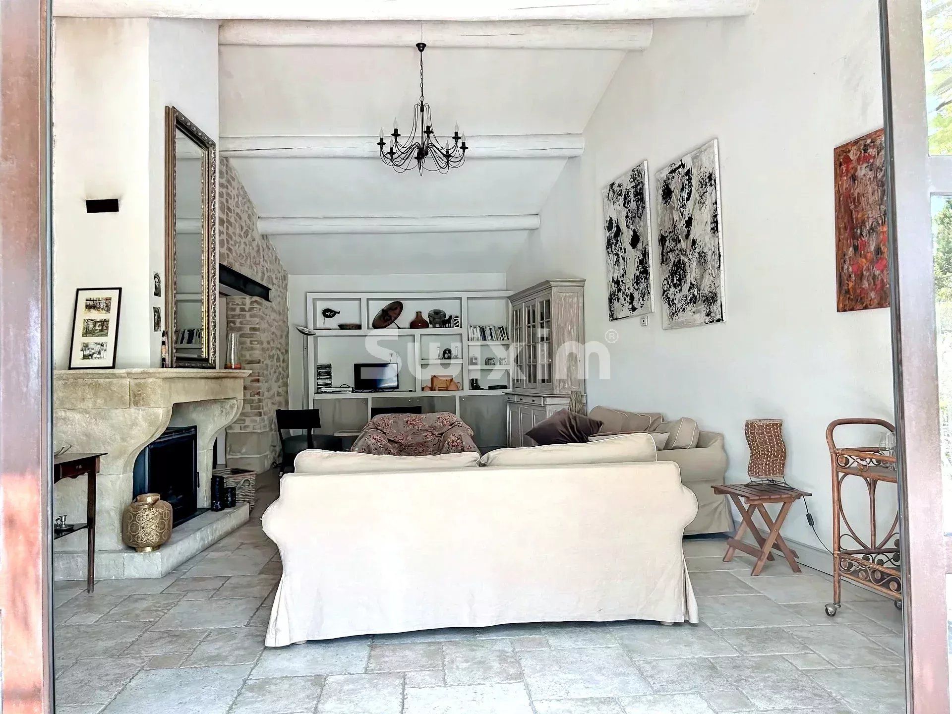 bastide 8 Pièces en vente sur Sainte-Cécile-les-Vignes (84290)