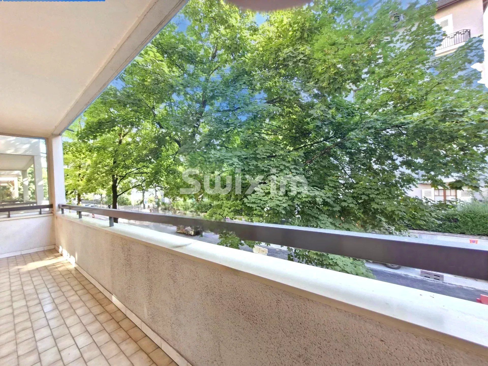 apartment 4 Rooms for sale on Annecy (74000)