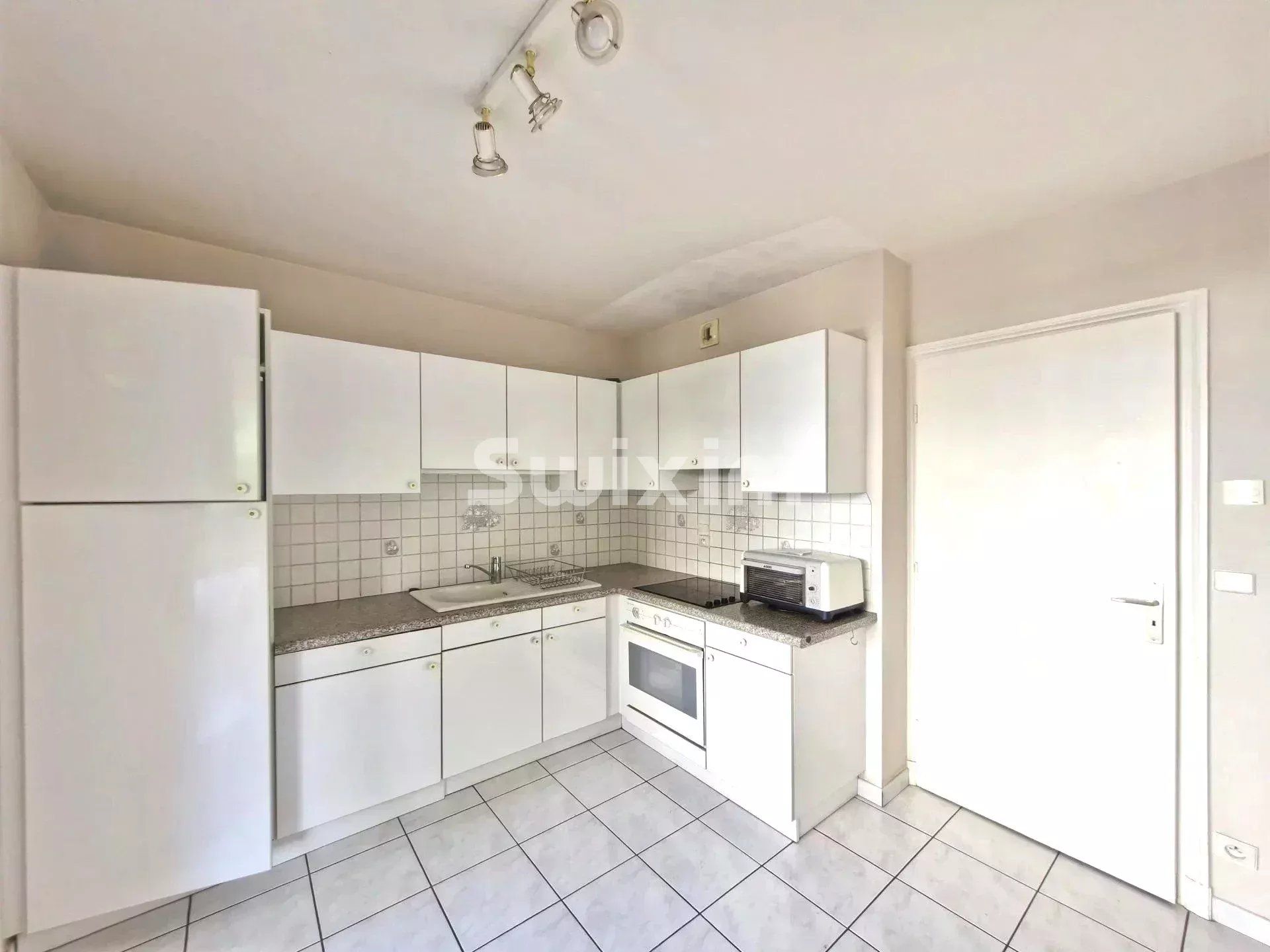 apartment 4 Rooms for sale on Annecy (74000)