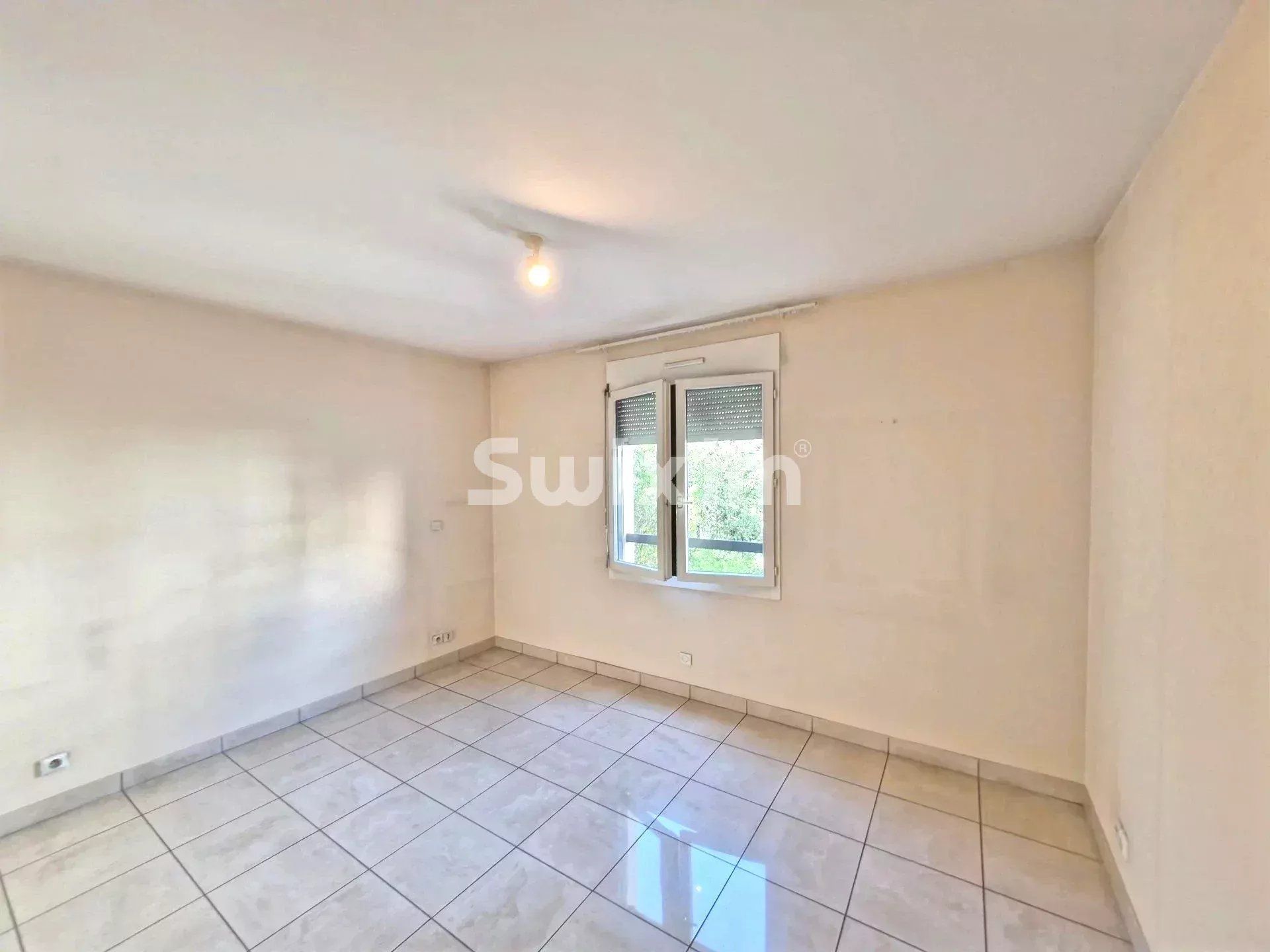 apartment 4 Rooms for sale on Annecy (74000)