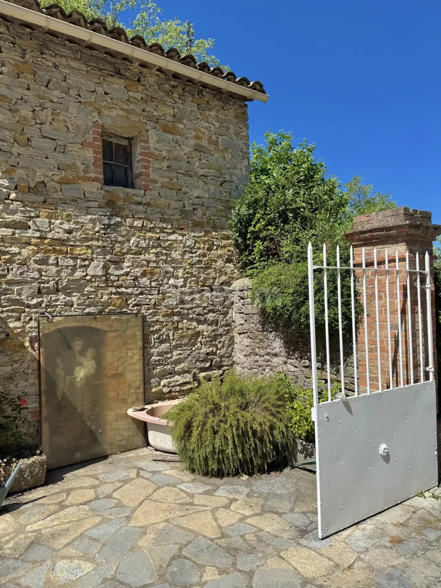 property 7 Rooms for sale on Saint-Julien-les-Rosiers (30340)