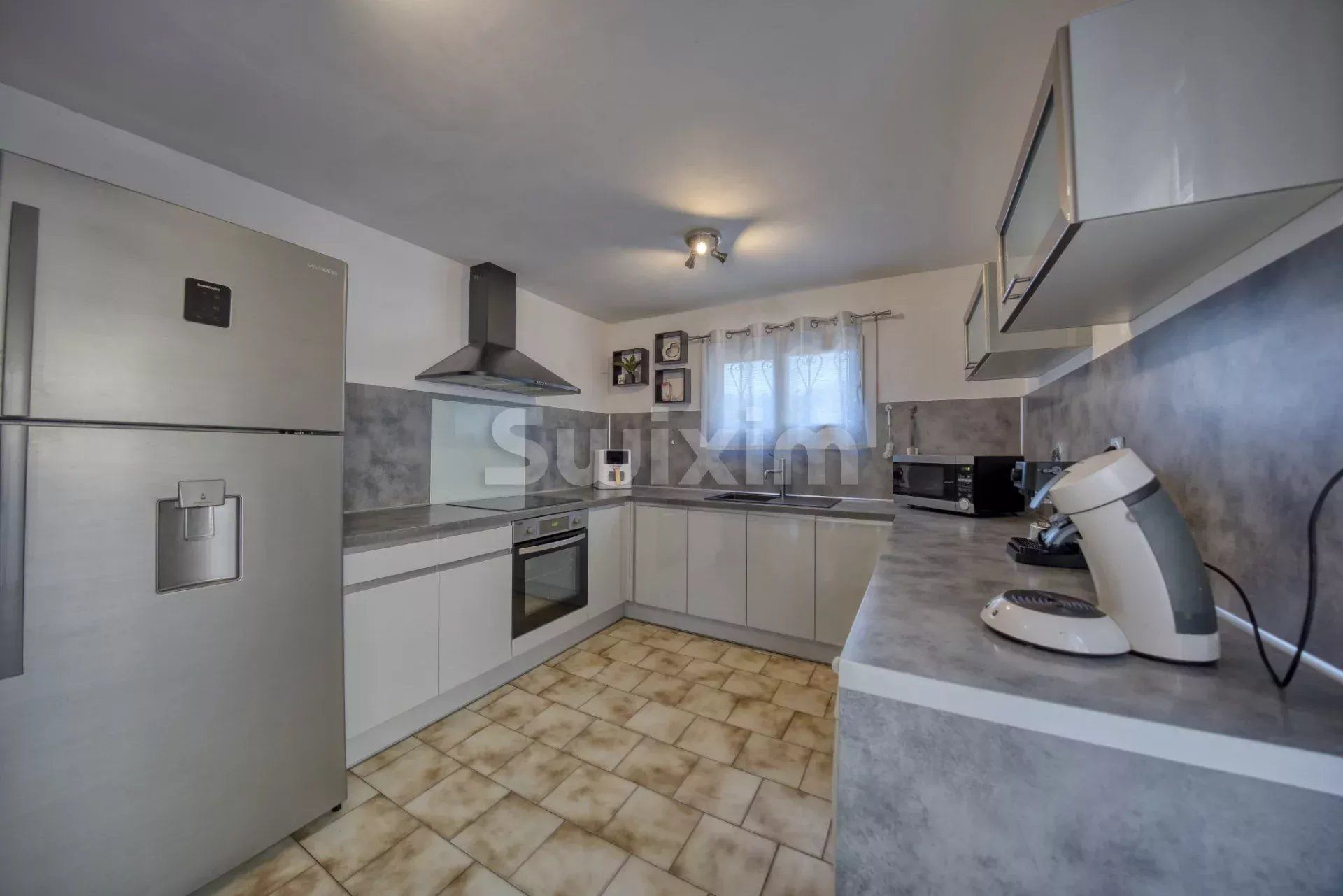 casa 6 Quartos para venda sobre Alès (30100)