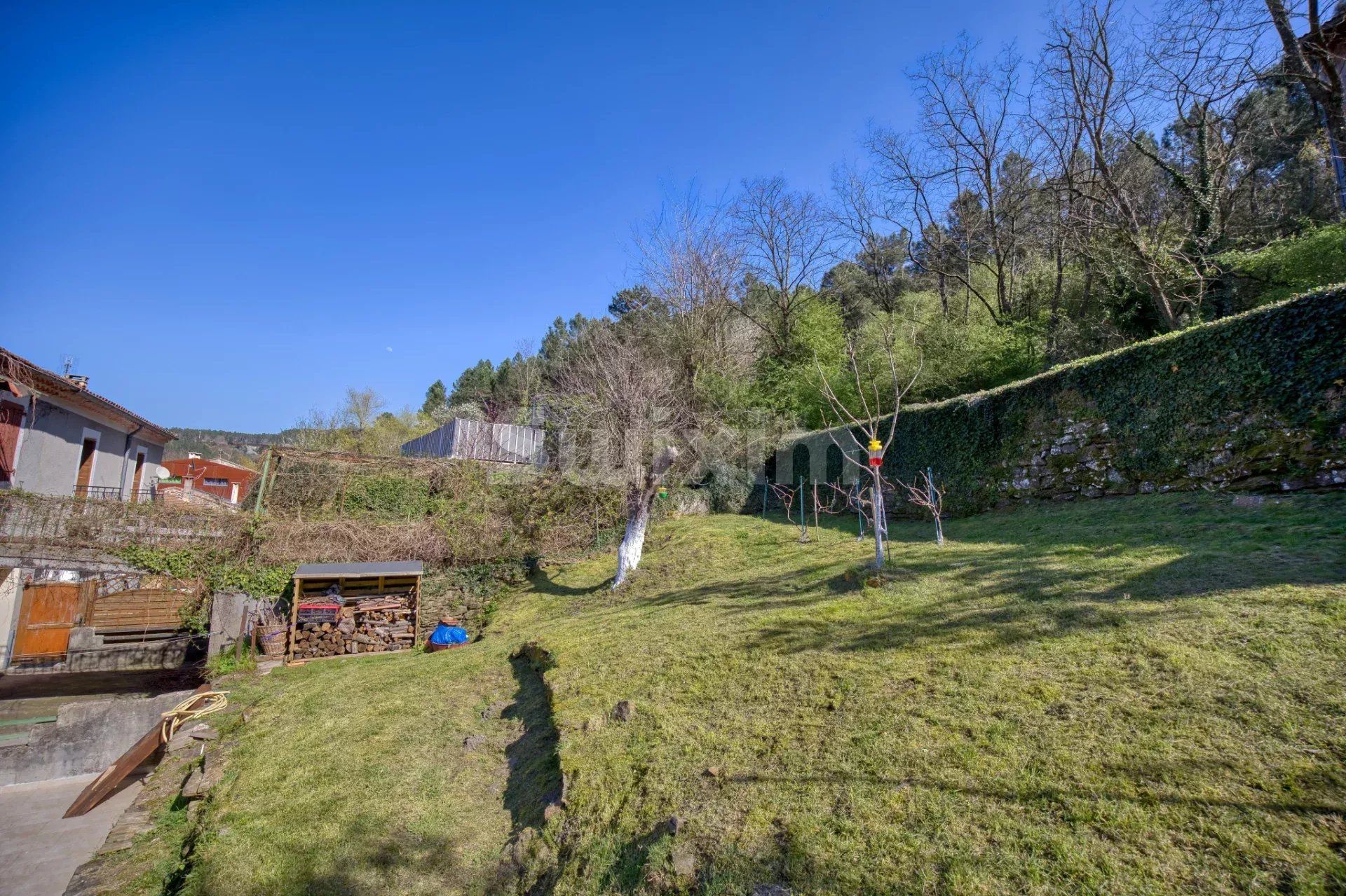 house 4 Rooms for sale on Chamborigaud (30530)