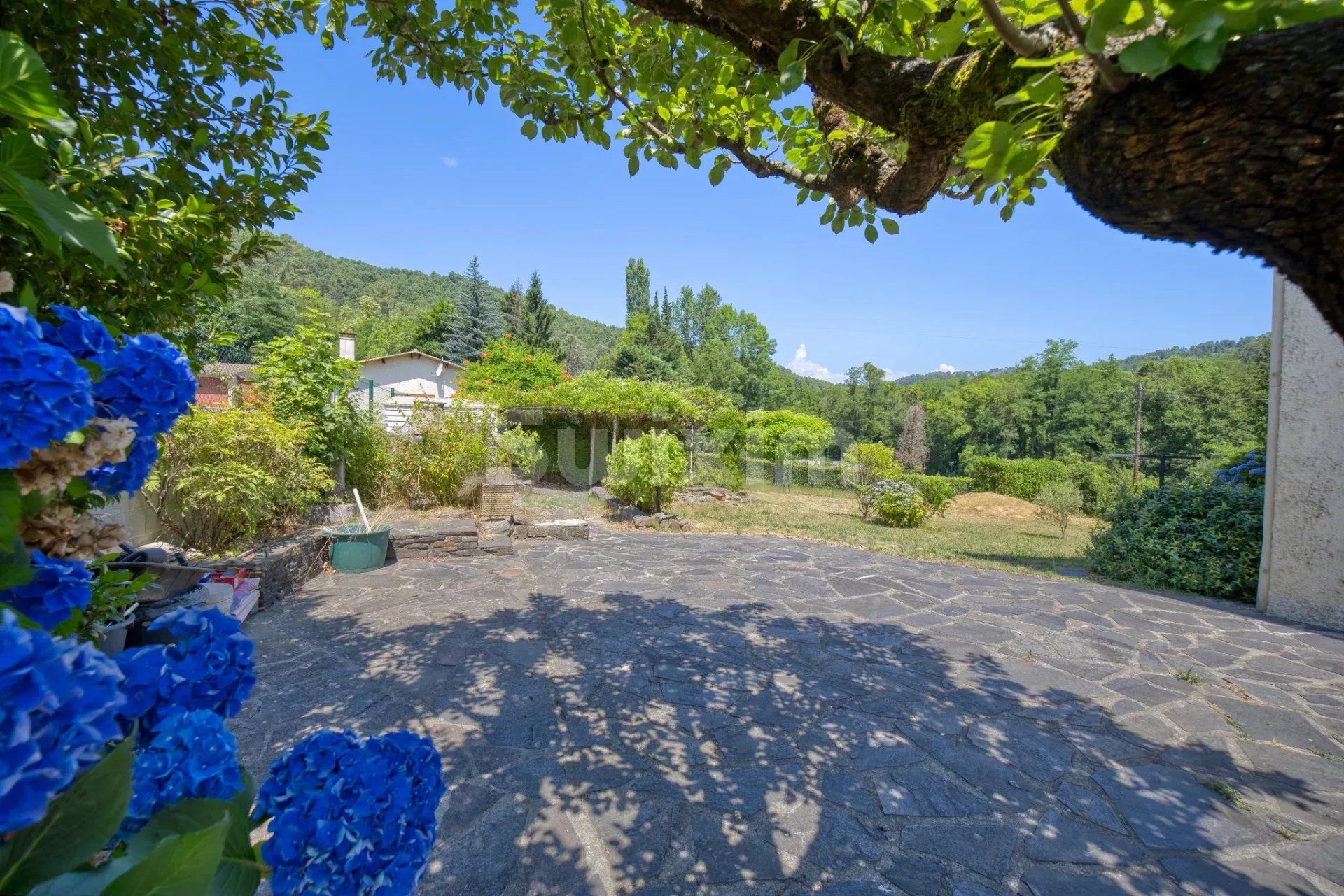 casa 6 Salas en venta en Chamborigaud (30530)