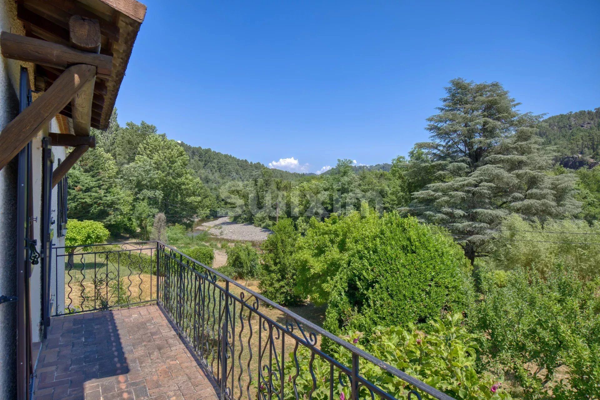 casa 6 Salas en venta en Chamborigaud (30530)