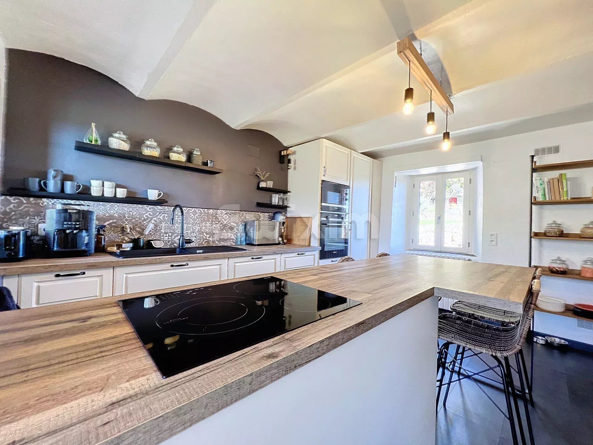 mas 7 Camere in vendita su Portes (30530)