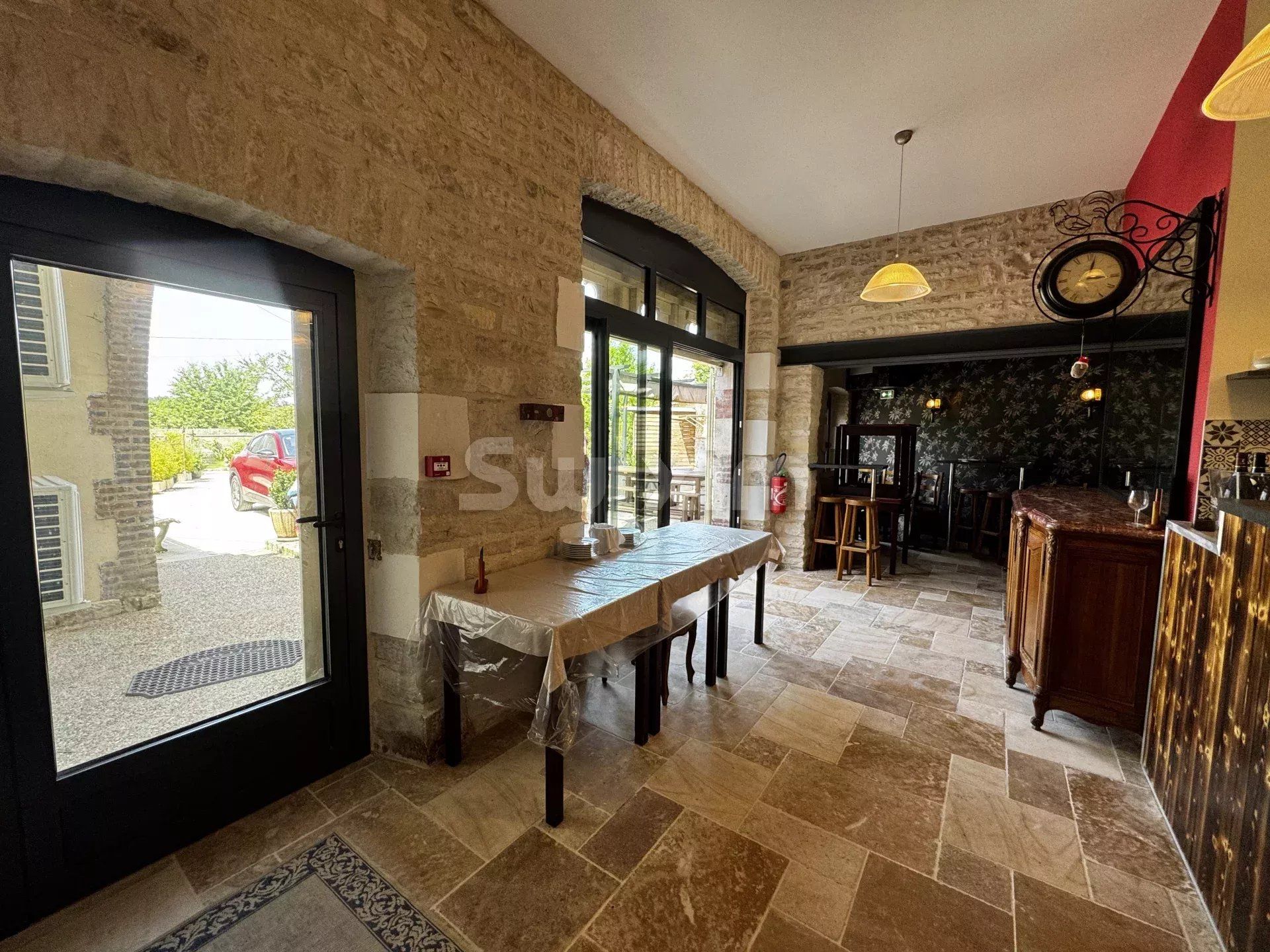 casa 16 Quartos para venda sobre Noyers (89310)