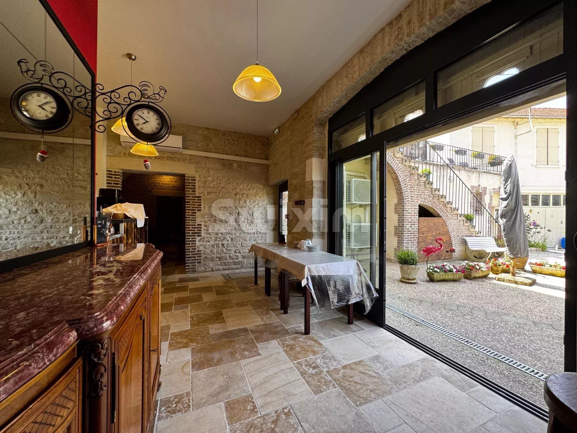 casa 16 Quartos para venda sobre Noyers (89310)