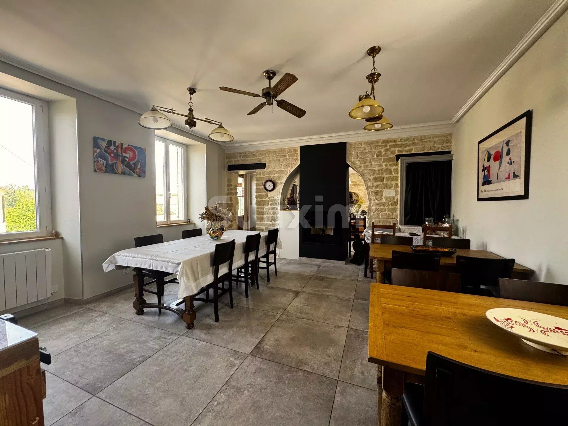 casa 16 Quartos para venda sobre Noyers (89310)