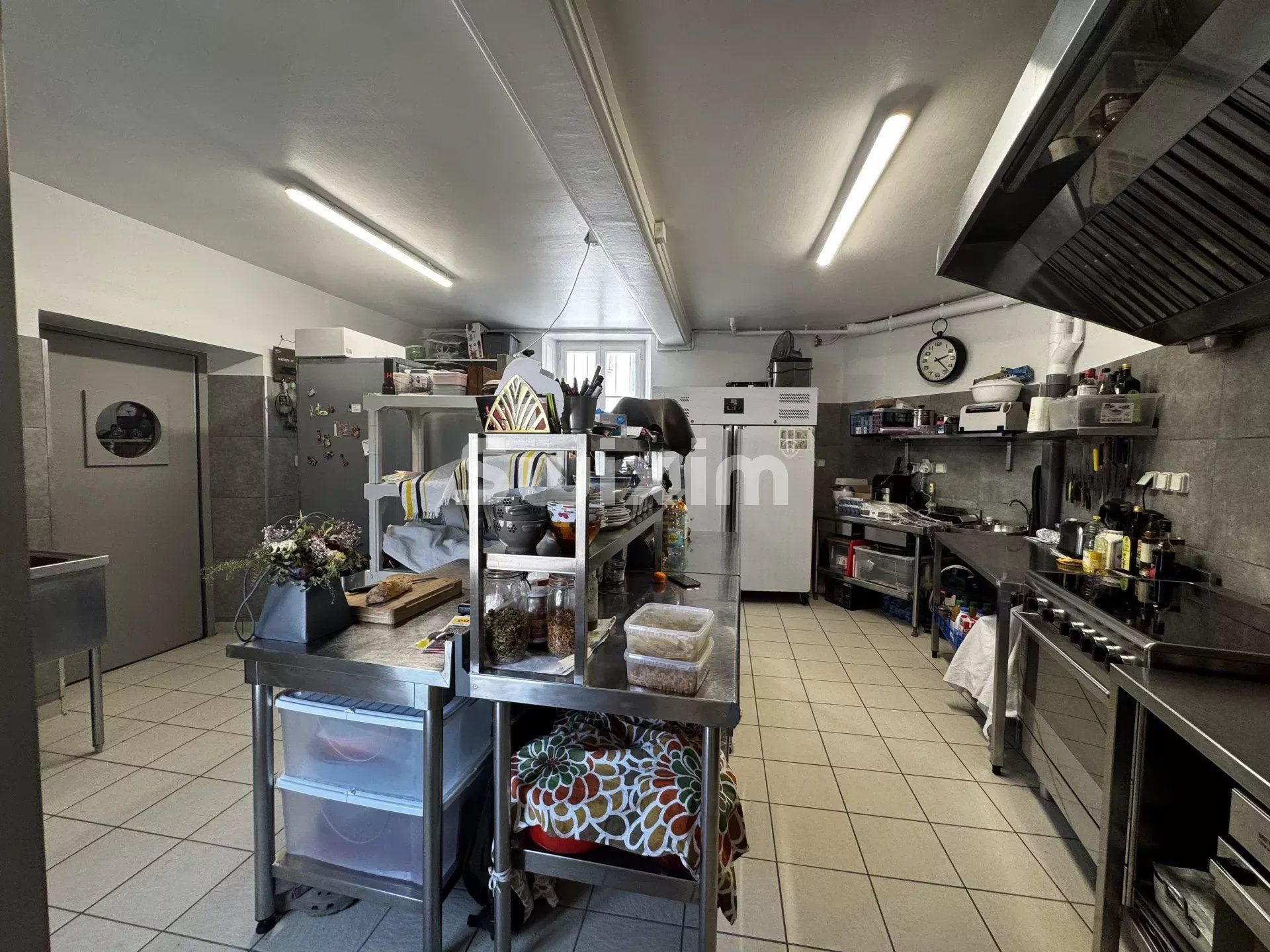 casa 16 Camere in vendita su Noyers (89310)