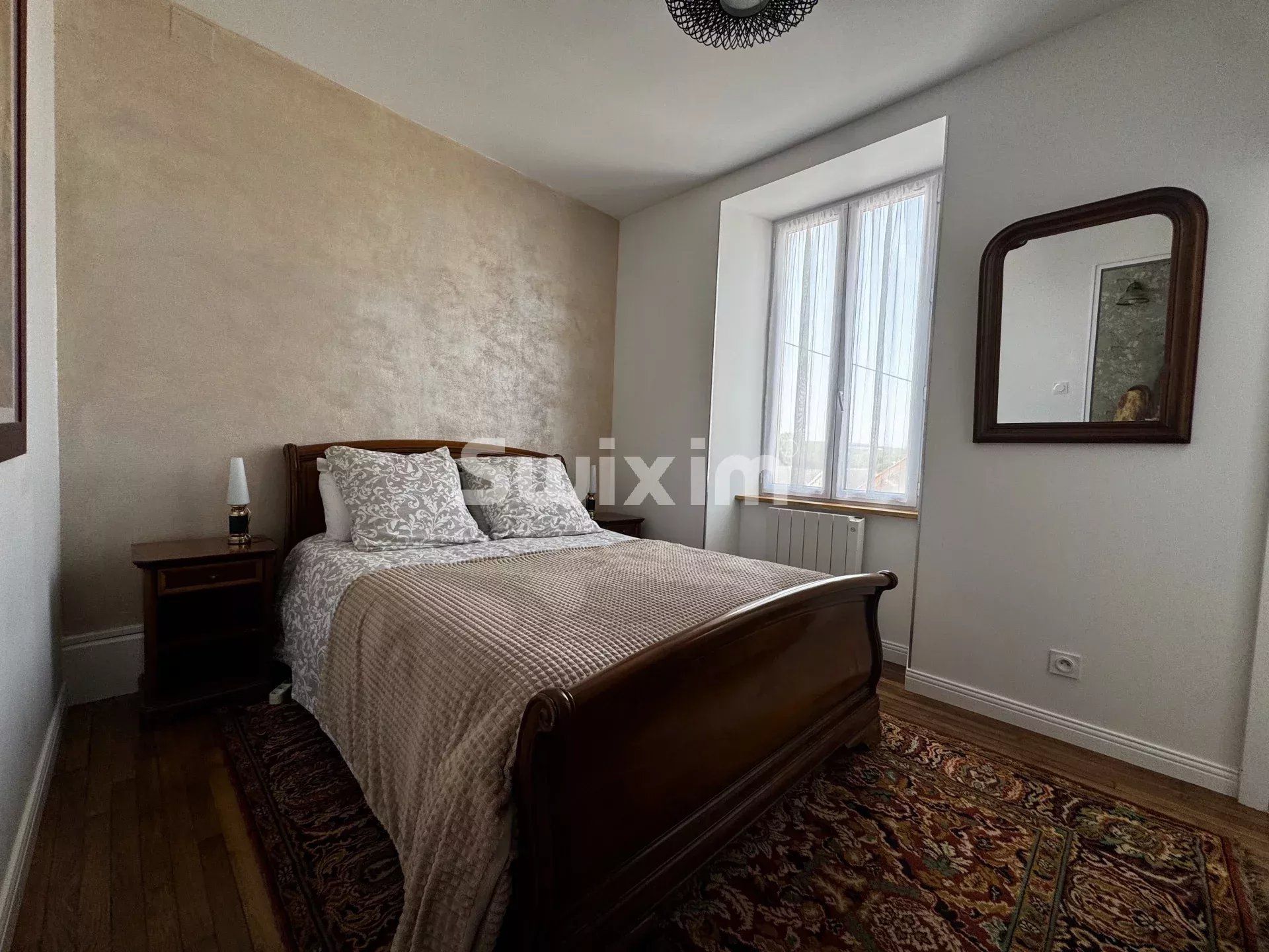 casa 16 Camere in vendita su Noyers (89310)