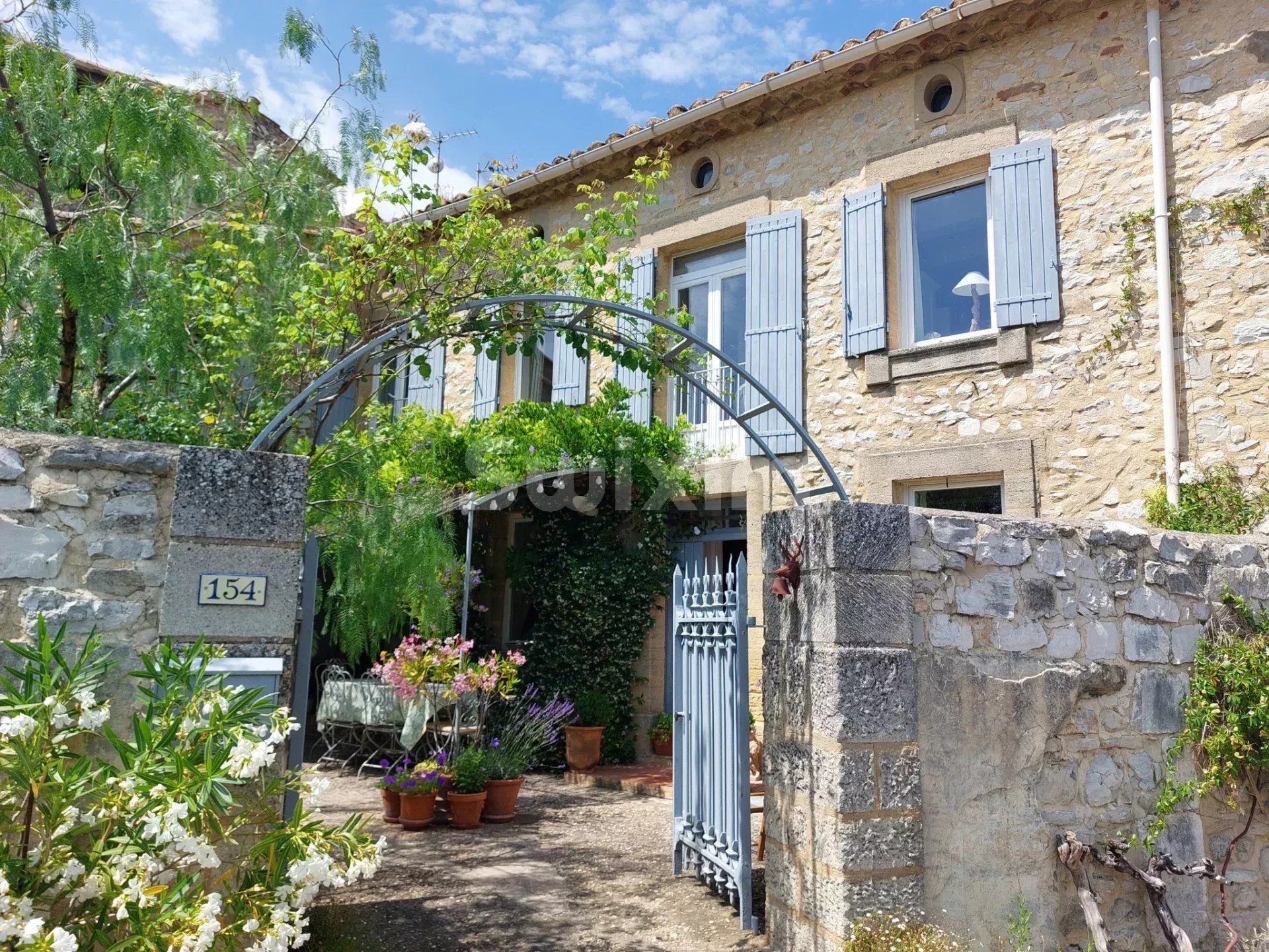 propiedad 8 Salas en venta en Uzès (30700)
