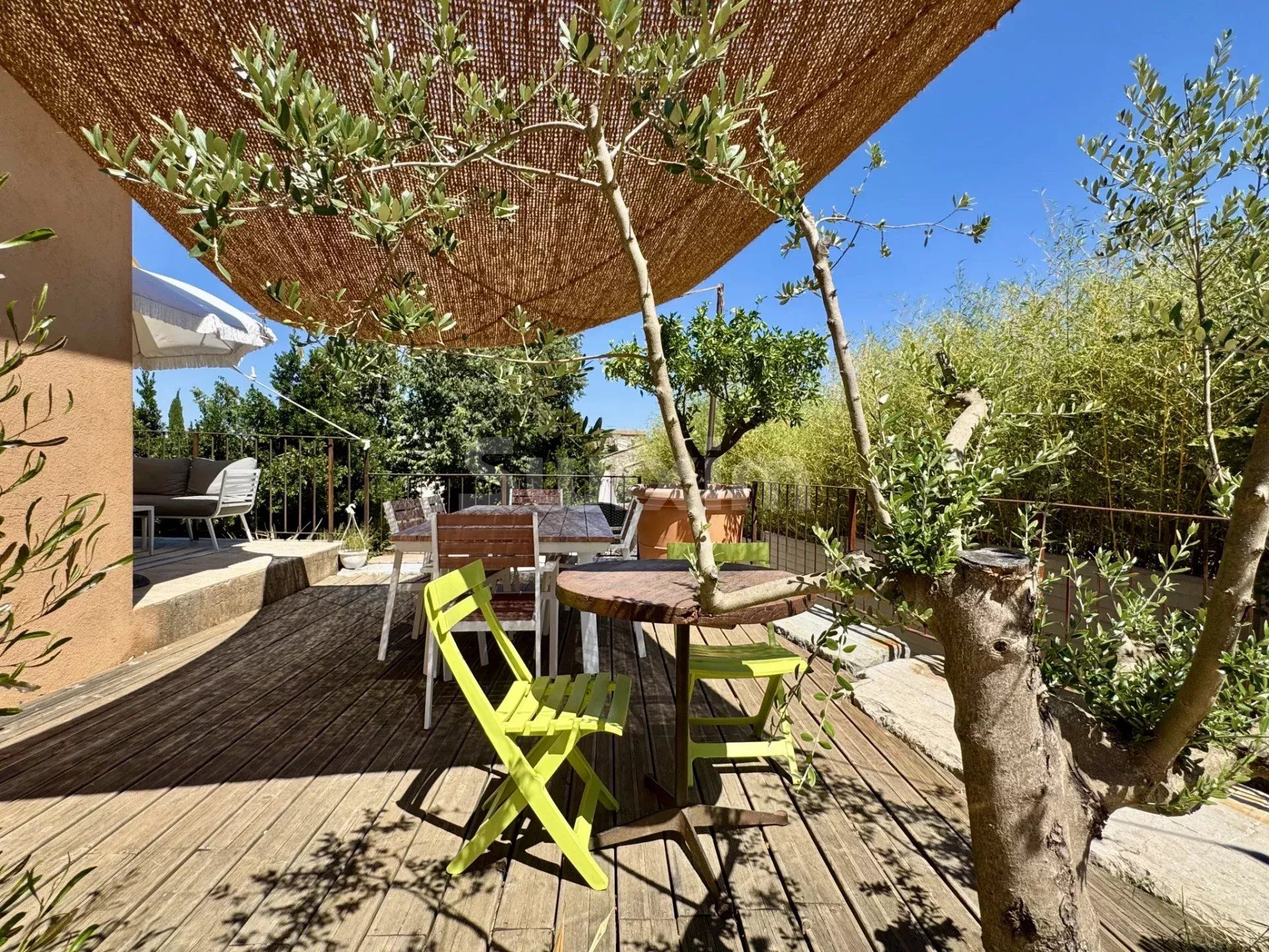 villa 5 Zimmer zum verkauf auf Blauzac (30700)