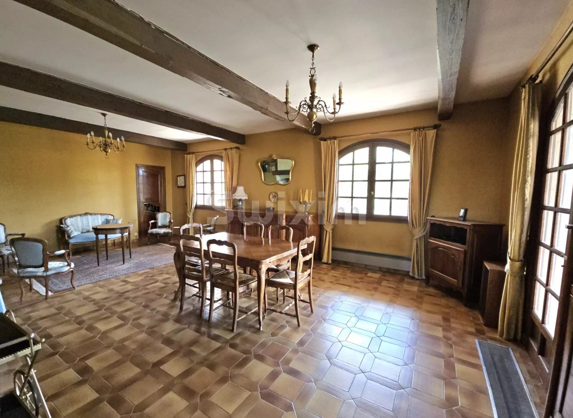 villa 11 Zimmer zum verkauf auf Bagnols-sur-Cèze (30200)